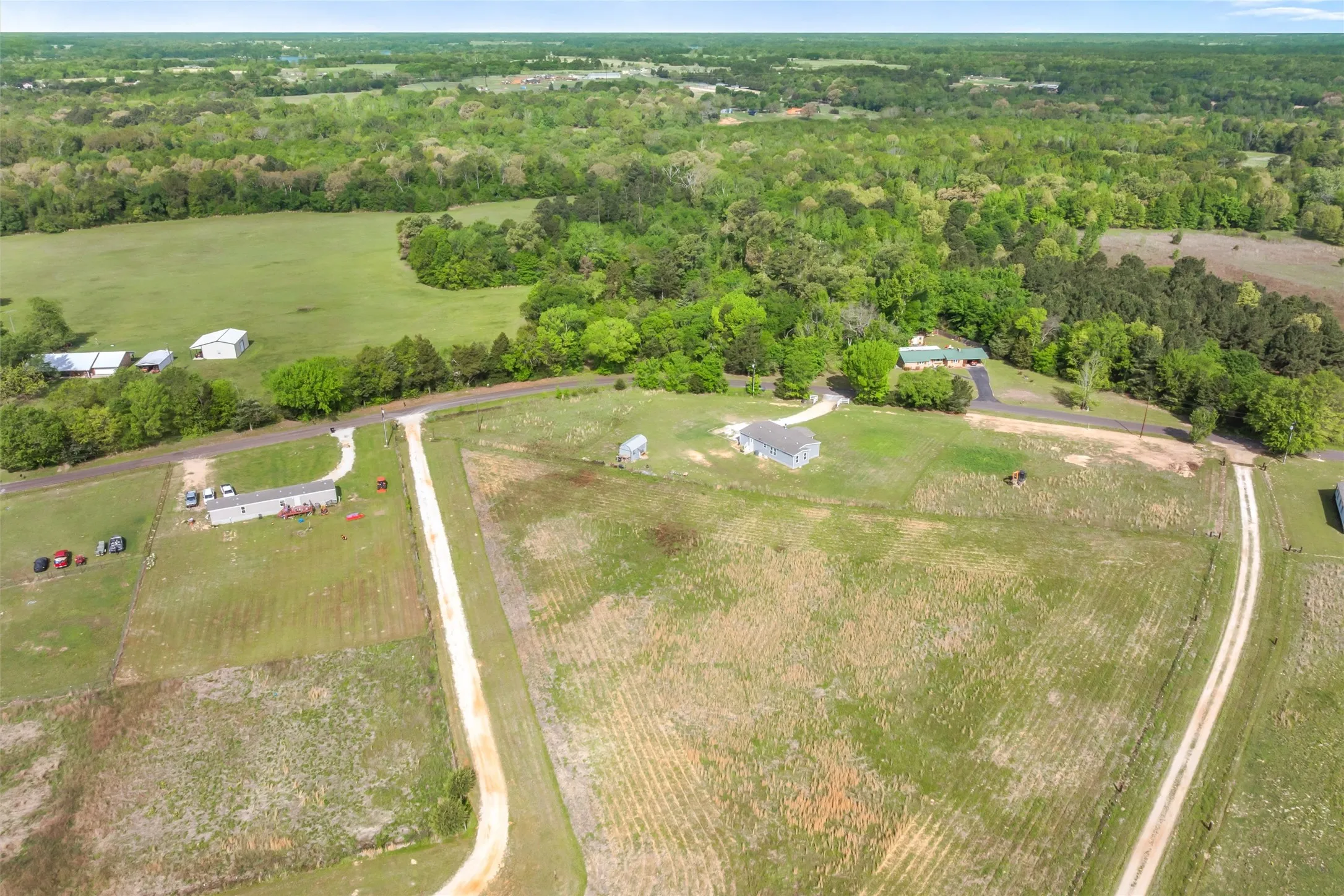 Single Family Residence For Sale in Wood County , 850 County Road 4740, Winnsboro, Texas 75494, 3 Bedrooms, 2 Bathrooms, Garage spaces, 1,620 Sqft, built in 2019, Preowned, Price $284,000, mls#21237636, Real Estate Agent in Winnsboro, Homes For Sale in Wood county, Homes For Sale in Winnsboro, Realtor in Winnsboro Texas, Real Estate Brokerage Independent Realty Texas, Luminita Cordes Realtor
