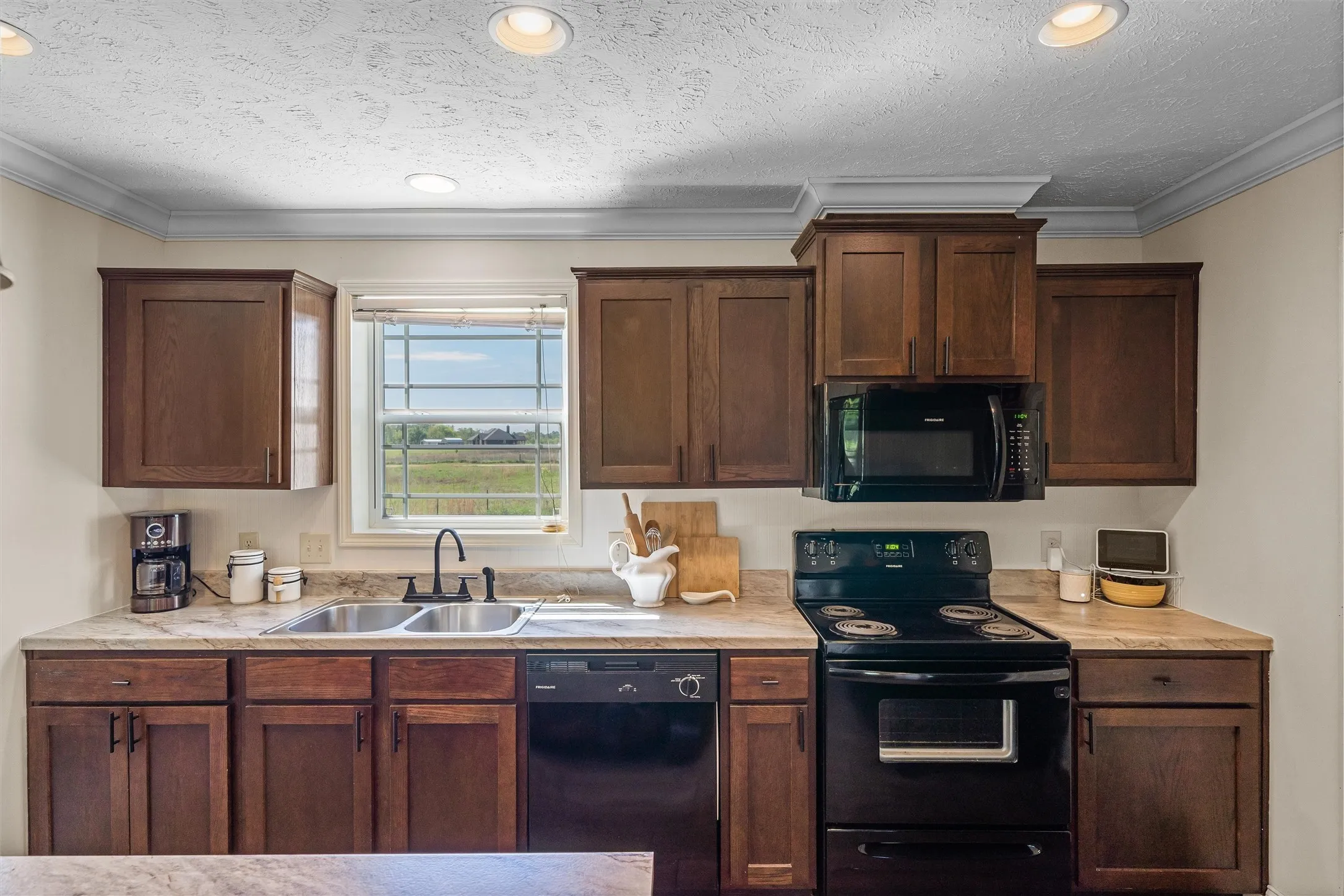 Single Family Residence For Sale in Wood County , 850 County Road 4740, Winnsboro, Texas 75494, 3 Bedrooms, 2 Bathrooms, Garage spaces, 1,620 Sqft, built in 2019, Preowned, Price $284,000, mls#21237636, Real Estate Agent in Winnsboro, Homes For Sale in Wood county, Homes For Sale in Winnsboro, Realtor in Winnsboro Texas, Real Estate Brokerage Independent Realty Texas, Luminita Cordes Realtor