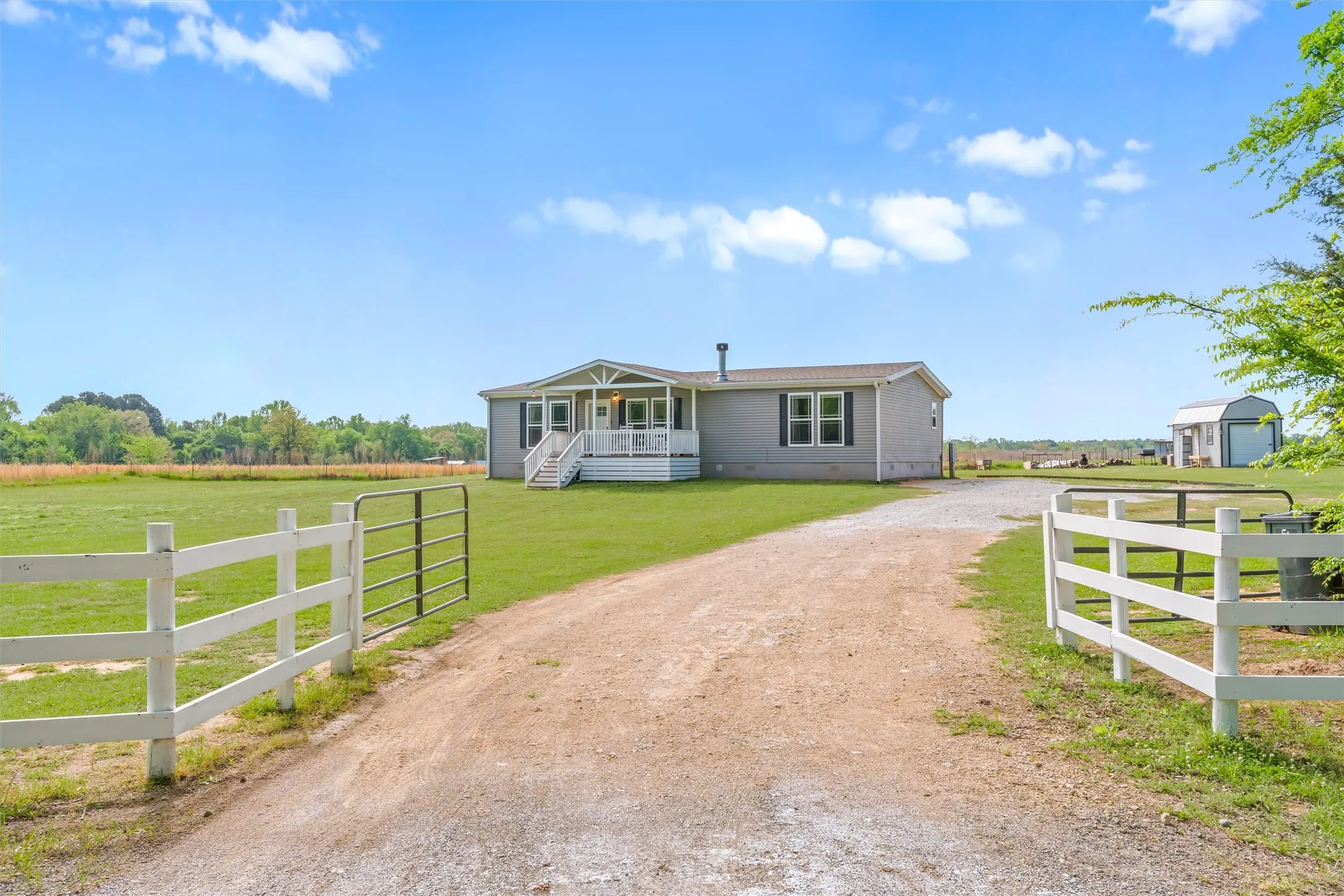 Single Family Residence For Sale in Wood County , 850 County Road 4740, Winnsboro, Texas 75494, 3 Bedrooms, 2 Bathrooms, Garage spaces, 1,620 Sqft, built in 2019, Preowned, Price $284,000, mls#21237636, Real Estate Agent in Winnsboro, Homes For Sale in Wood county, Homes For Sale in Winnsboro, Realtor in Winnsboro Texas, Real Estate Brokerage Independent Realty Texas, Luminita Cordes Realtor
