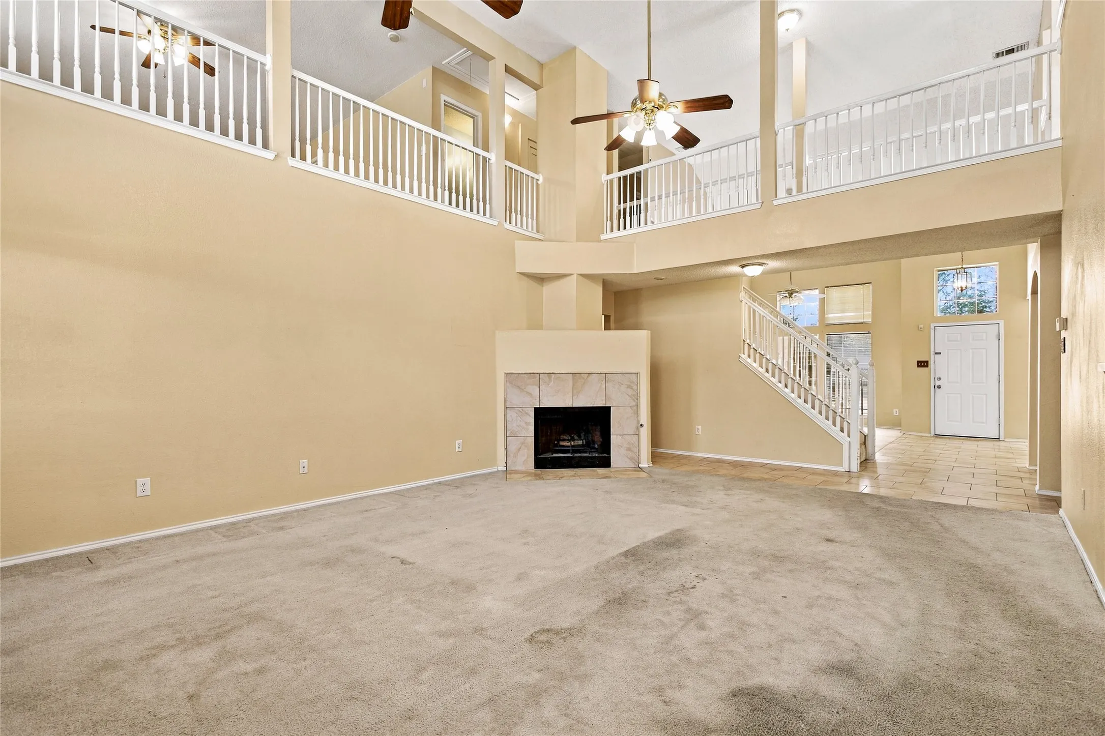 Single Family Residence For Sale in Dallas County , 531 Pecan Leaf Drive, Lancaster, Texas 75146, 5 Bedroom, 3 Bathroom, 2 Garage spaces, 3,643 Sqft, built in 2001, Preowned, mls#21237581, Real Estate Agent in Lancaster, Homes For Sale in Dallas county, Homes For Sale in Lancaster, Realtor in Lancaster Texas, Real Estate Brokerage Independent Realty Texas, Luminita Cordes Realtor