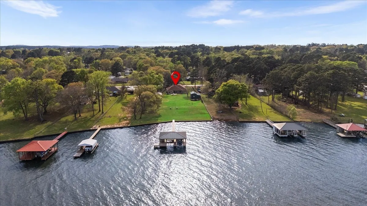 Single Family Residence For Sale in Henderson County , 4789 Sunrise Drive, Chandler, Texas 75758, 4 Bedroom, 2 Bathroom, 2 Garage spaces, 2,163 Sqft, built in 2008, mls#21210638, Real Estate Agent in Chandler, Homes For Sale in Henderson county, Homes For Sale in Chandler, Realtor in Chandler Texas, Real Estate Brokerage Independent Realty Texas, Luminita Cordes Realtor