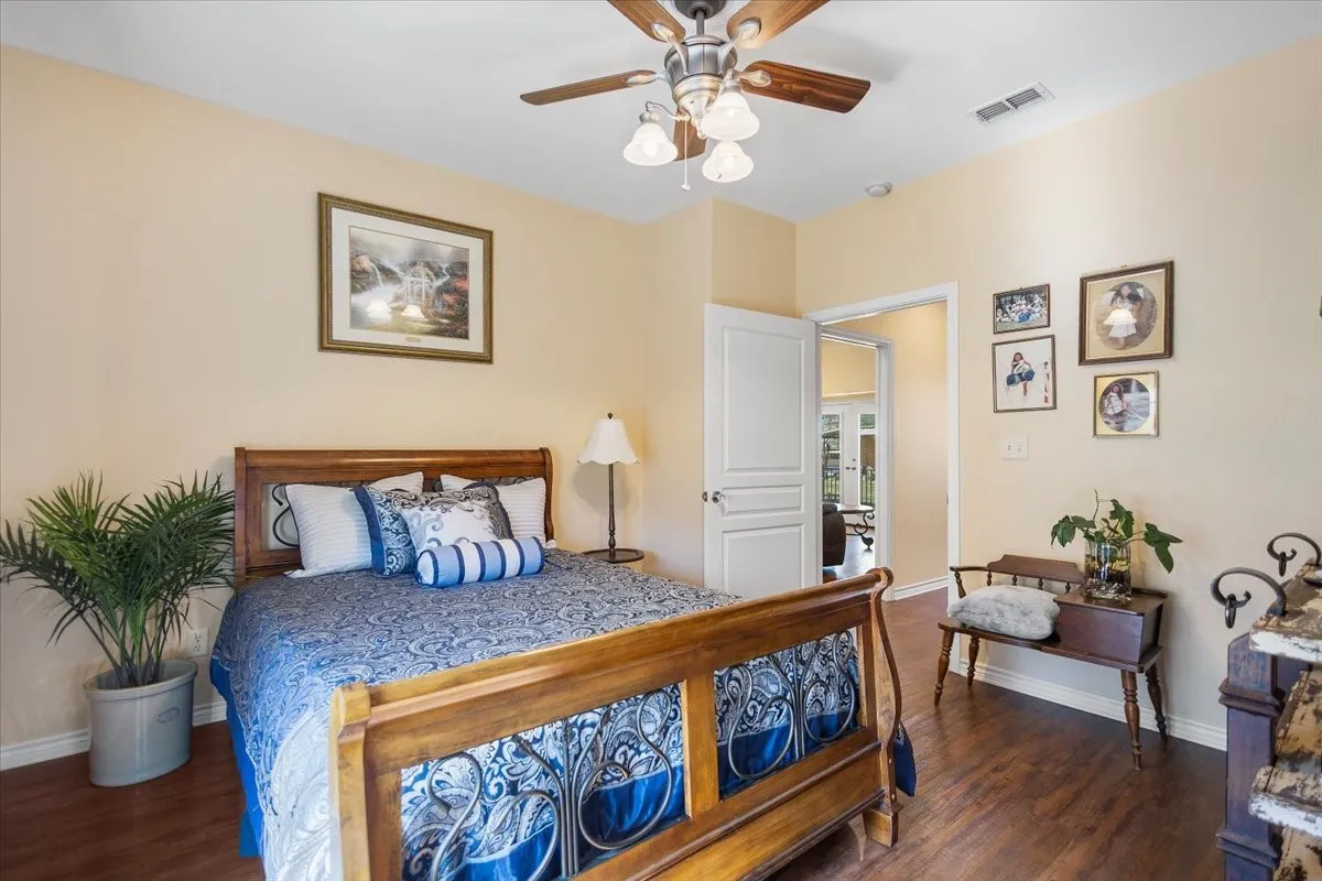 Single Family Residence For Sale in Henderson County , 4789 Sunrise Drive, Chandler, Texas 75758, 4 Bedroom, 2 Bathroom, 2 Garage spaces, 2,163 Sqft, built in 2008, mls#21210638, Real Estate Agent in Chandler, Homes For Sale in Henderson county, Homes For Sale in Chandler, Realtor in Chandler Texas, Real Estate Brokerage Independent Realty Texas, Luminita Cordes Realtor