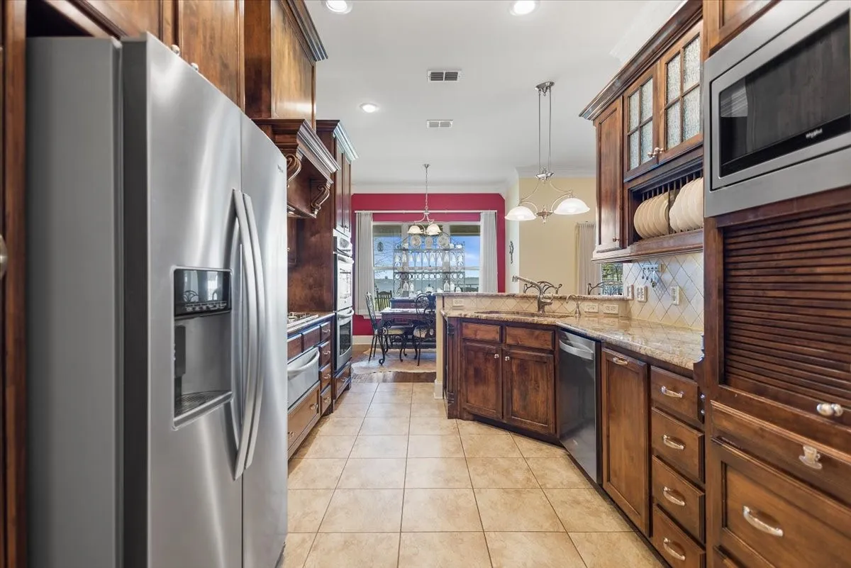 Single Family Residence For Sale in Henderson County , 4789 Sunrise Drive, Chandler, Texas 75758, 4 Bedroom, 2 Bathroom, 2 Garage spaces, 2,163 Sqft, built in 2008, mls#21210638, Real Estate Agent in Chandler, Homes For Sale in Henderson county, Homes For Sale in Chandler, Realtor in Chandler Texas, Real Estate Brokerage Independent Realty Texas, Luminita Cordes Realtor