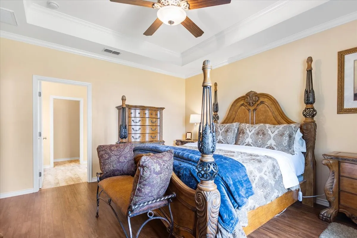 Single Family Residence For Sale in Henderson County , 4789 Sunrise Drive, Chandler, Texas 75758, 4 Bedroom, 2 Bathroom, 2 Garage spaces, 2,163 Sqft, built in 2008, mls#21210638, Real Estate Agent in Chandler, Homes For Sale in Henderson county, Homes For Sale in Chandler, Realtor in Chandler Texas, Real Estate Brokerage Independent Realty Texas, Luminita Cordes Realtor