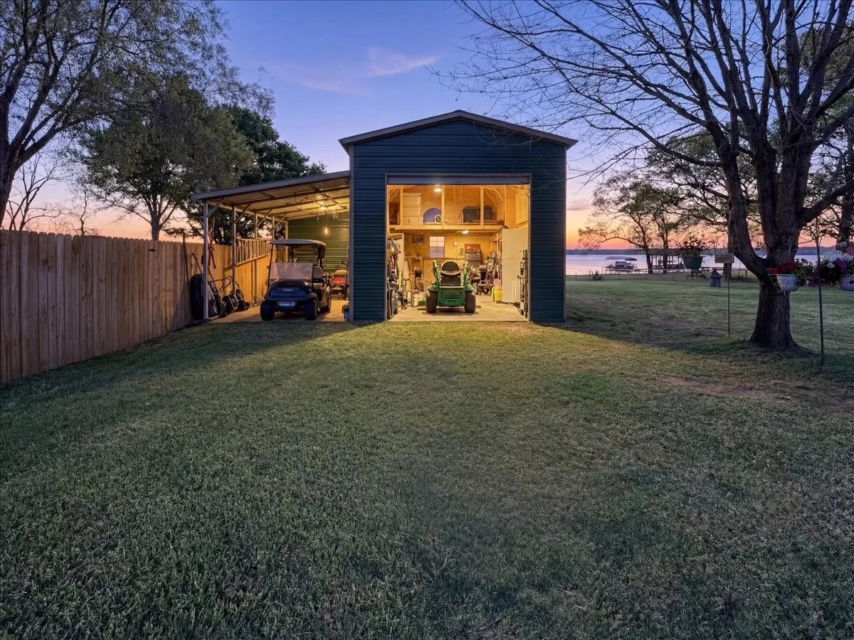 Single Family Residence For Sale in Henderson County , 4789 Sunrise Drive, Chandler, Texas 75758, 4 Bedroom, 2 Bathroom, 2 Garage spaces, 2,163 Sqft, built in 2008, mls#21210638, Real Estate Agent in Chandler, Homes For Sale in Henderson county, Homes For Sale in Chandler, Realtor in Chandler Texas, Real Estate Brokerage Independent Realty Texas, Luminita Cordes Realtor