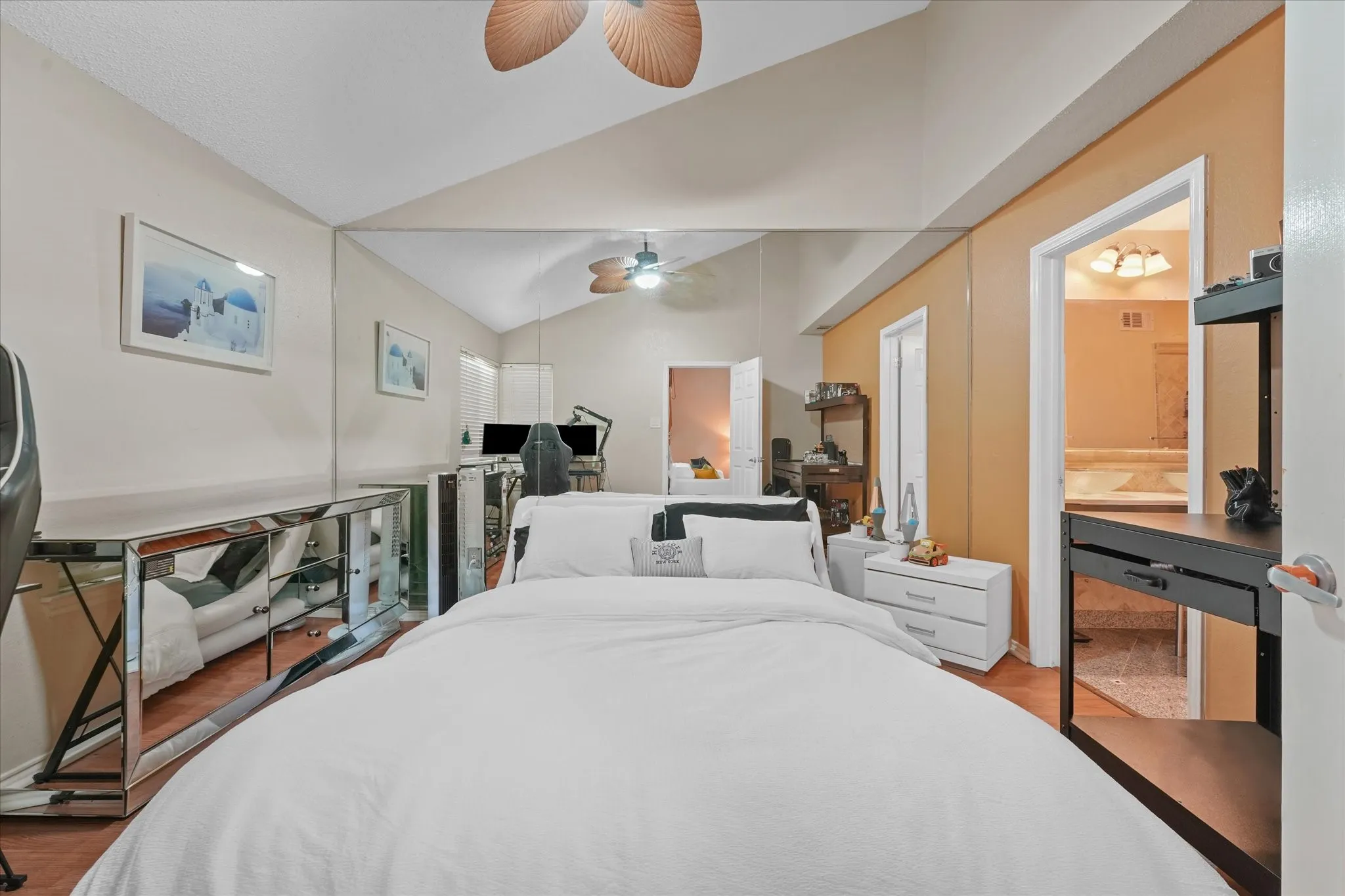 Condominium For Sale in Dallas County , 14151 Montfort Drive 347, Dallas, Texas 75254, 2 Bedroom, 2 Bathroom, Garage spaces, 1,336 Sqft, built in 1981, Preowned, mls#21235781, Real Estate Agent in Dallas, Homes For Sale in Dallas county, Homes For Sale in Dallas, Realtor in Dallas Texas, Real Estate Brokerage Independent Realty Texas, Luminita Cordes Realtor