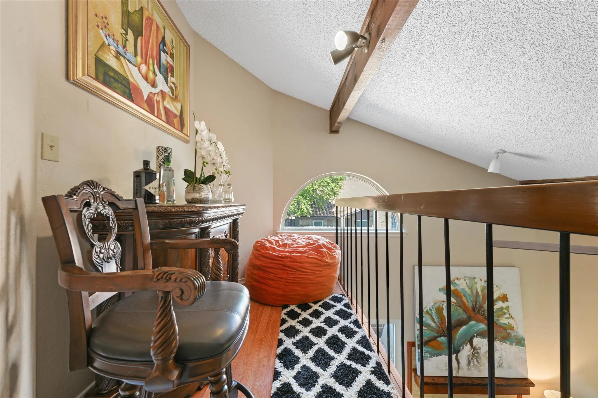 Condominium For Sale in Dallas County , 14151 Montfort Drive 347, Dallas, Texas 75254, 2 Bedroom, 2 Bathroom, Garage spaces, 1,336 Sqft, built in 1981, Preowned, mls#21235781, Real Estate Agent in Dallas, Homes For Sale in Dallas county, Homes For Sale in Dallas, Realtor in Dallas Texas, Real Estate Brokerage Independent Realty Texas, Luminita Cordes Realtor
