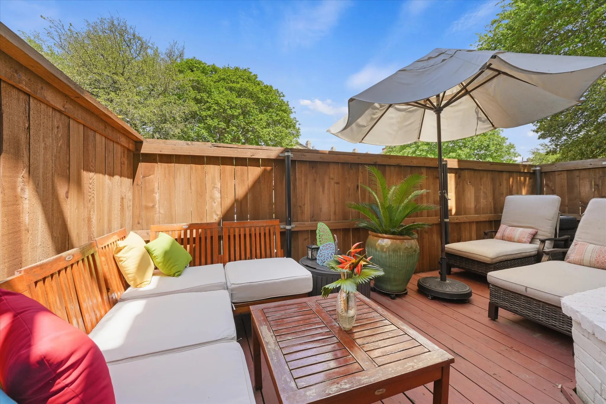 Condominium For Sale in Dallas County , 14151 Montfort Drive 347, Dallas, Texas 75254, 2 Bedroom, 2 Bathroom, Garage spaces, 1,336 Sqft, built in 1981, Preowned, mls#21235781, Real Estate Agent in Dallas, Homes For Sale in Dallas county, Homes For Sale in Dallas, Realtor in Dallas Texas, Real Estate Brokerage Independent Realty Texas, Luminita Cordes Realtor