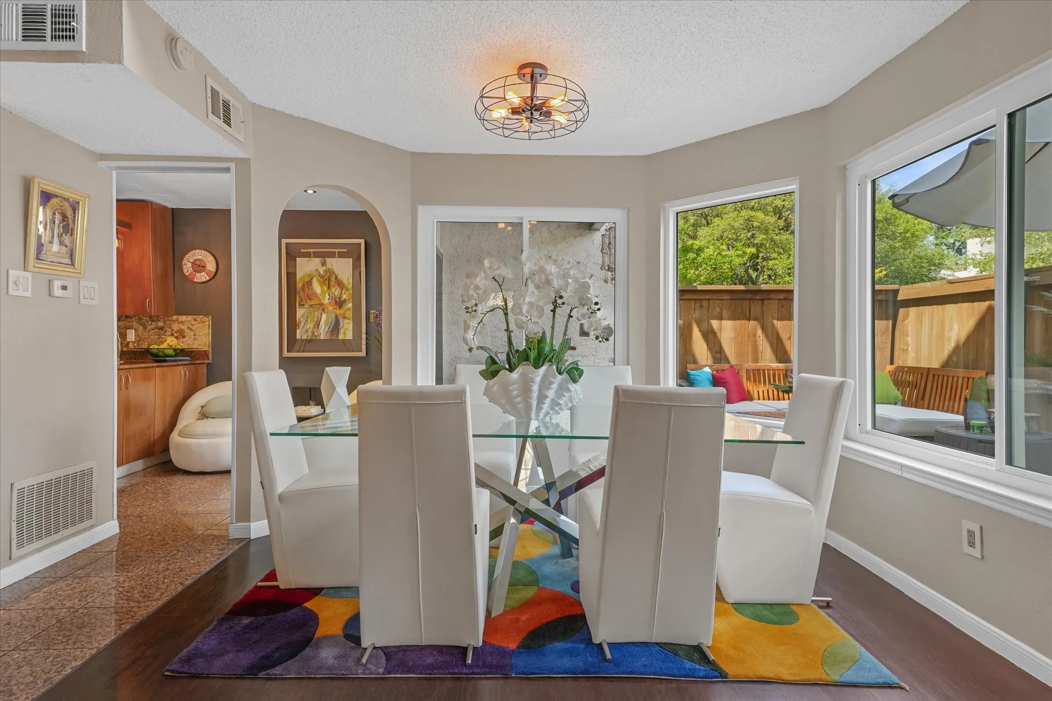 Condominium For Sale in Dallas County , 14151 Montfort Drive 347, Dallas, Texas 75254, 2 Bedroom, 2 Bathroom, Garage spaces, 1,336 Sqft, built in 1981, Preowned, mls#21235781, Real Estate Agent in Dallas, Homes For Sale in Dallas county, Homes For Sale in Dallas, Realtor in Dallas Texas, Real Estate Brokerage Independent Realty Texas, Luminita Cordes Realtor