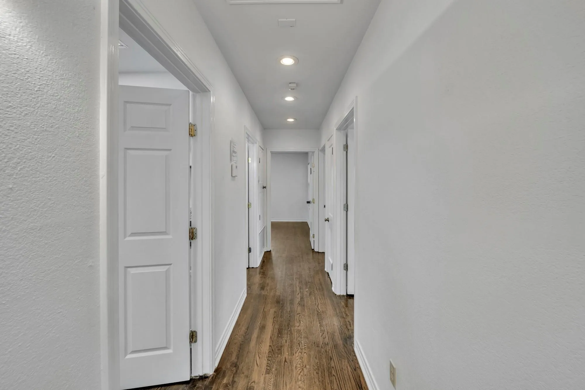 Office For Sale in Tarrant County , 1311/1313 W Abram Street, Arlington, Texas 76013, 0, 0, Garage spaces, 4,098 Sqft, built in 1938, Preowned, mls#21225542, Real Estate Agent in Arlington, Homes For Sale in Tarrant county, Homes For Sale in Arlington, Realtor in Arlington Texas, Real Estate Brokerage Independent Realty Texas, Luminita Cordes Realtor