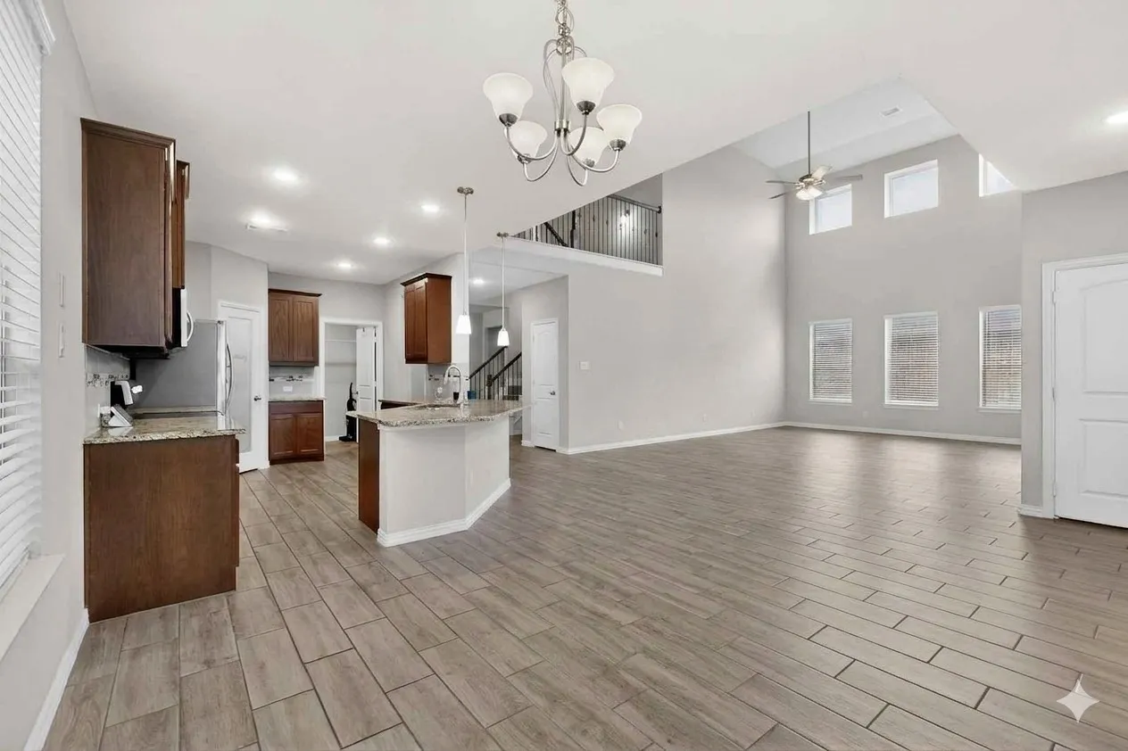 Single Family Residence For Sale in Ellis County , 73 River Oaks Boulevard, Waxahachie, Texas 75165, 4 Bedroom, 3 Bathroom, 2 Garage spaces, 3,005 Sqft, built in 2021, Preowned, mls#21234561, Real Estate Agent in Waxahachie, Homes For Sale in Ellis county, Homes For Sale in Waxahachie, Realtor in Waxahachie Texas, Real Estate Brokerage Independent Realty Texas, Luminita Cordes Realtor