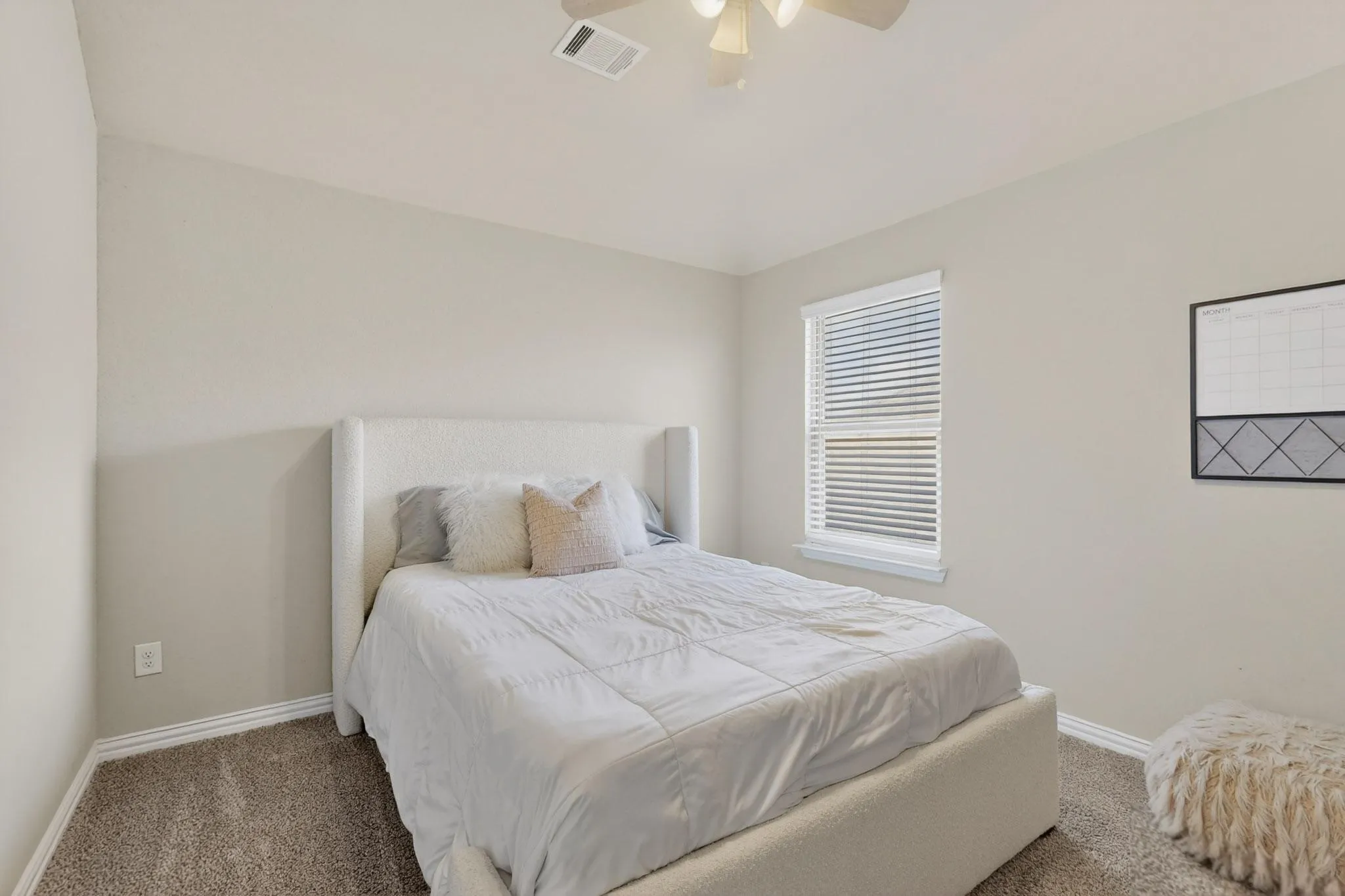 Single Family Residence For Sale in Ellis County , 73 River Oaks Boulevard, Waxahachie, Texas 75165, 4 Bedroom, 3 Bathroom, 2 Garage spaces, 3,005 Sqft, built in 2021, Preowned, mls#21234561, Real Estate Agent in Waxahachie, Homes For Sale in Ellis county, Homes For Sale in Waxahachie, Realtor in Waxahachie Texas, Real Estate Brokerage Independent Realty Texas, Luminita Cordes Realtor