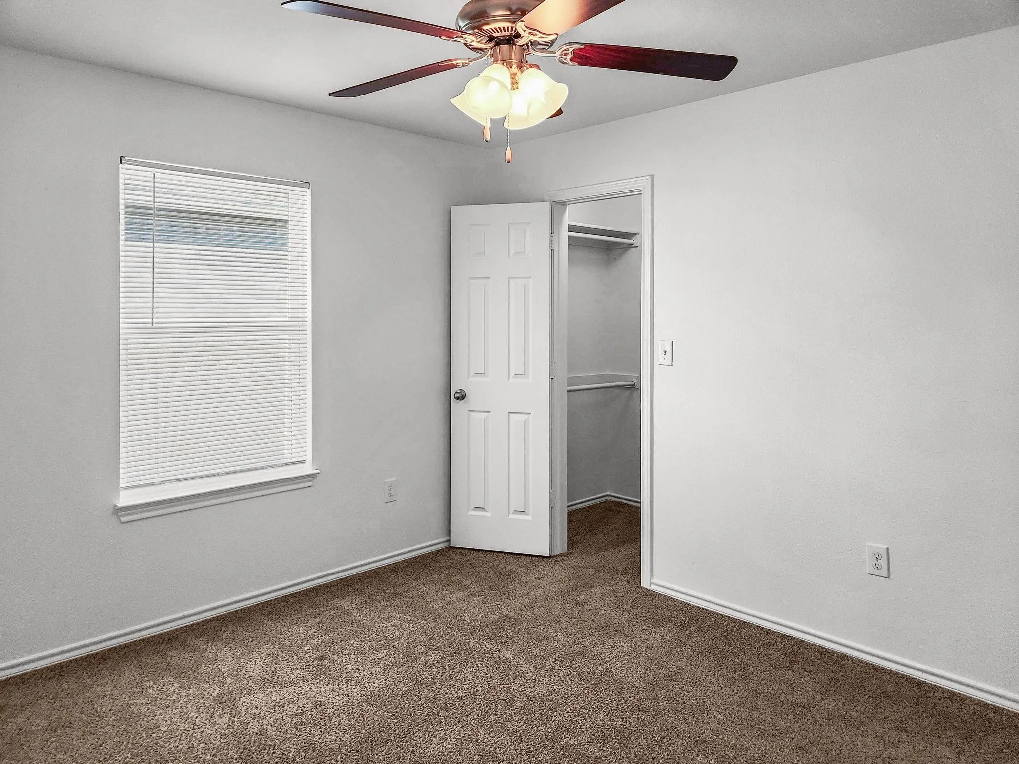Bedroom 2 - Unit 821