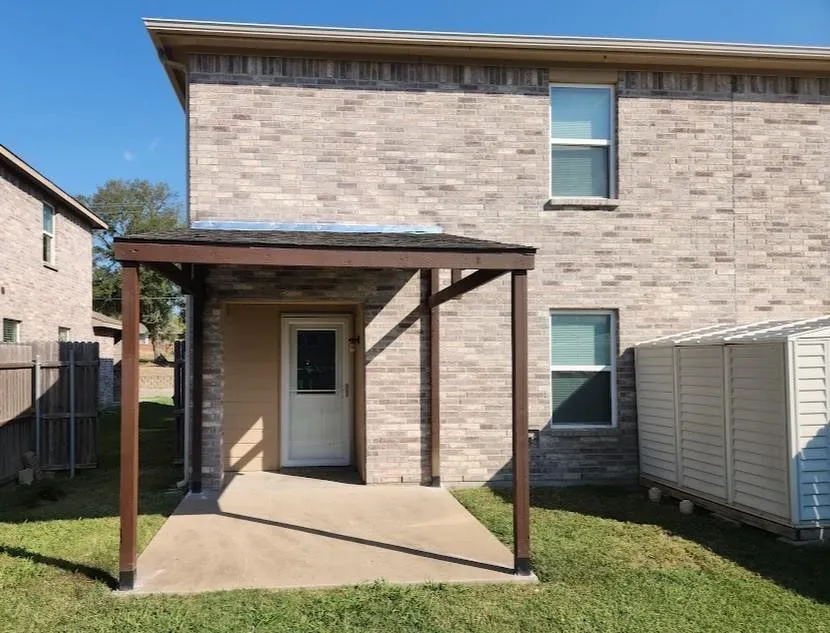 Covered patio off the kitchen - Unit 821