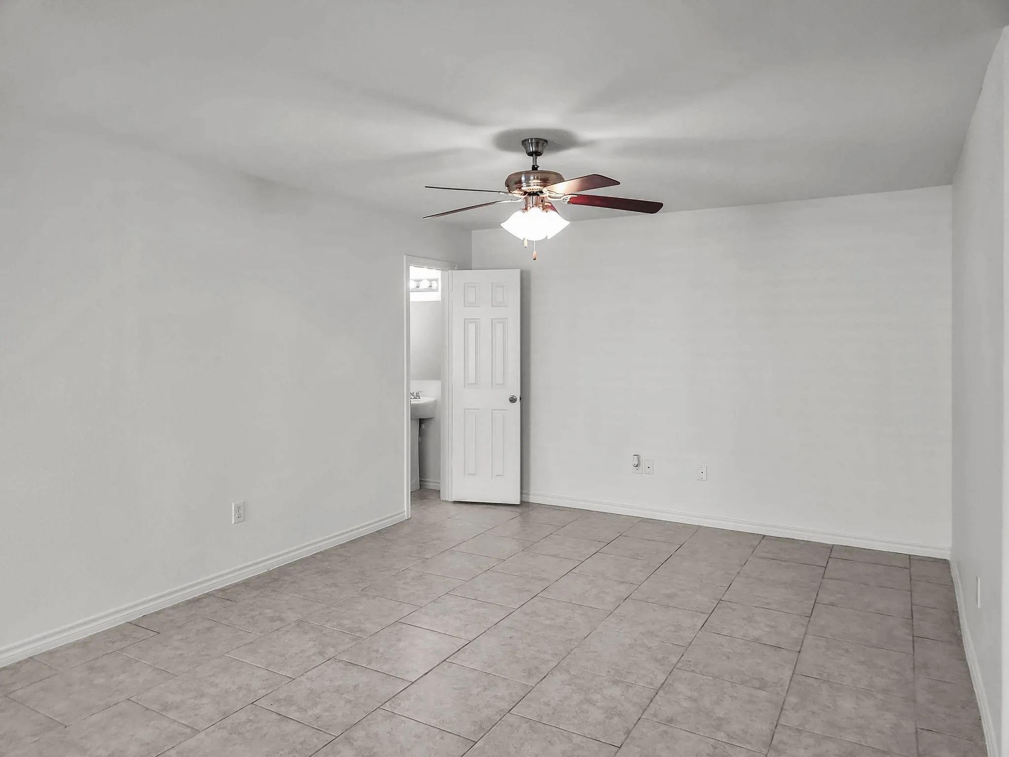 Living room with half bath - Unit 821