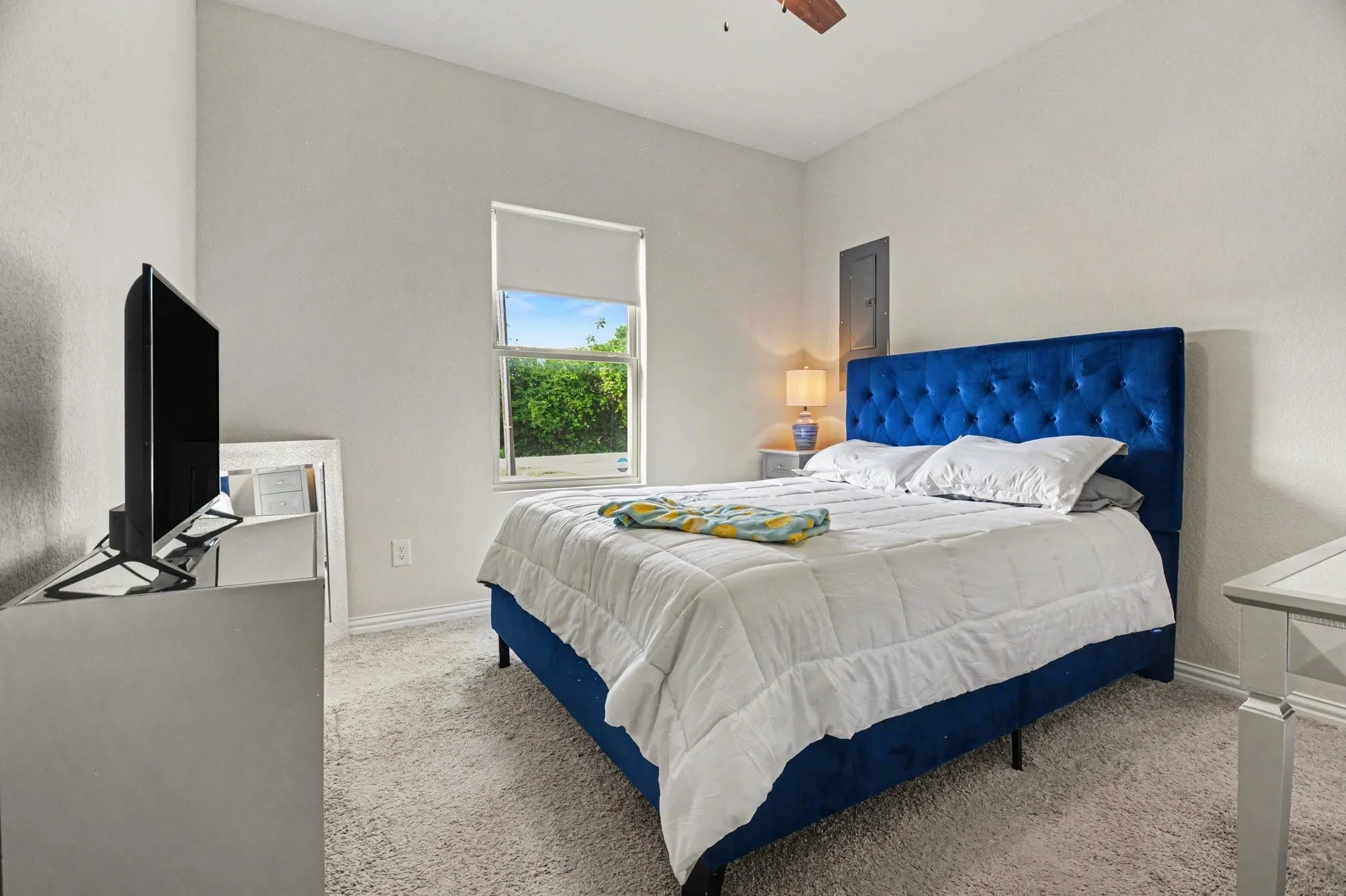 Single Family Residence For Sale in Dallas County , 8903 Eden Valley Lane, Dallas, Texas 75217, 3 Bedroom, 2 Bathroom, 2 Garage spaces, 1,536 Sqft, built in 2022, Preowned, mls#21237787, Real Estate Agent in Dallas, Homes For Sale in Dallas county, Homes For Sale in Dallas, Realtor in Dallas Texas, Real Estate Brokerage Independent Realty Texas, Luminita Cordes Realtor