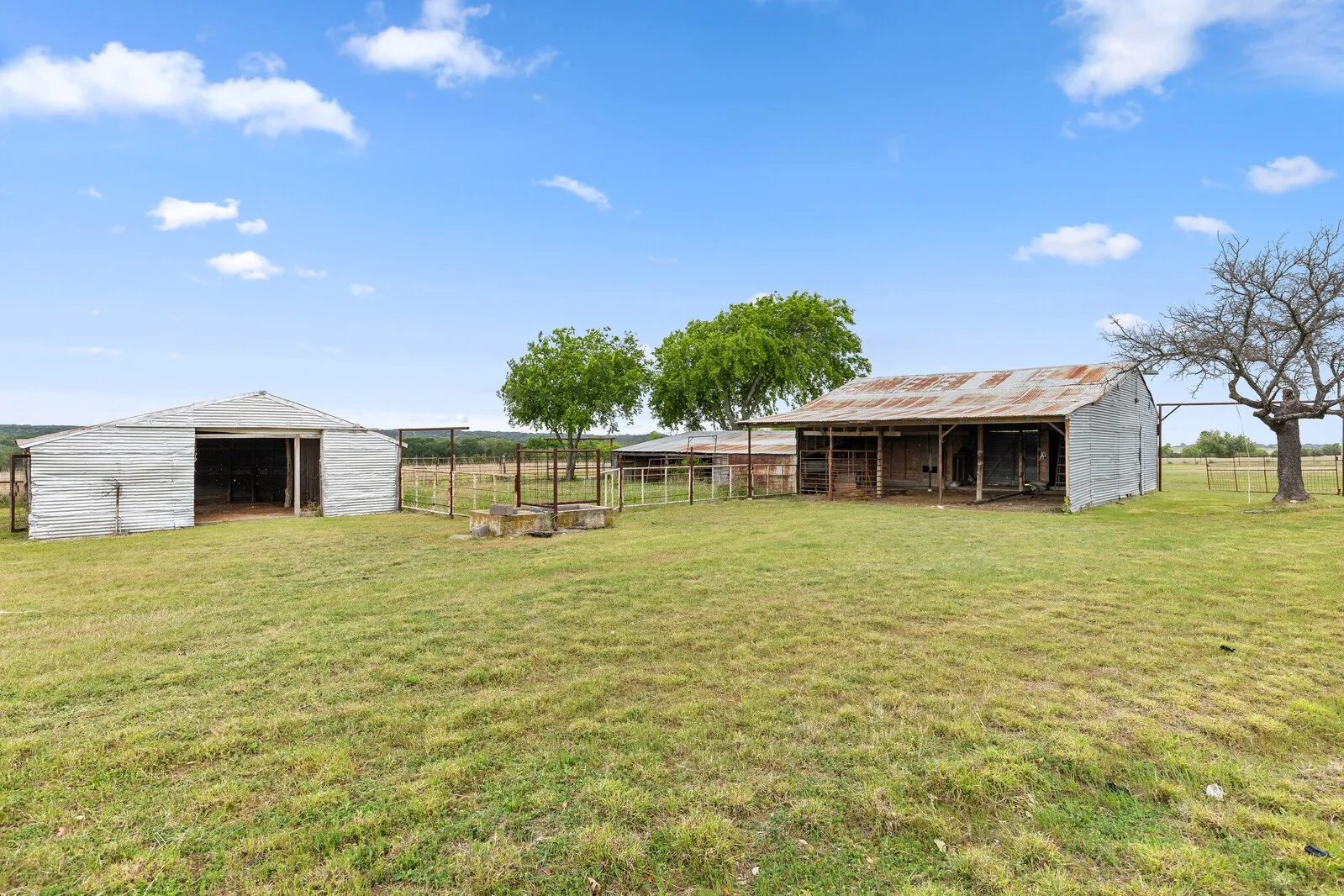 2 barns