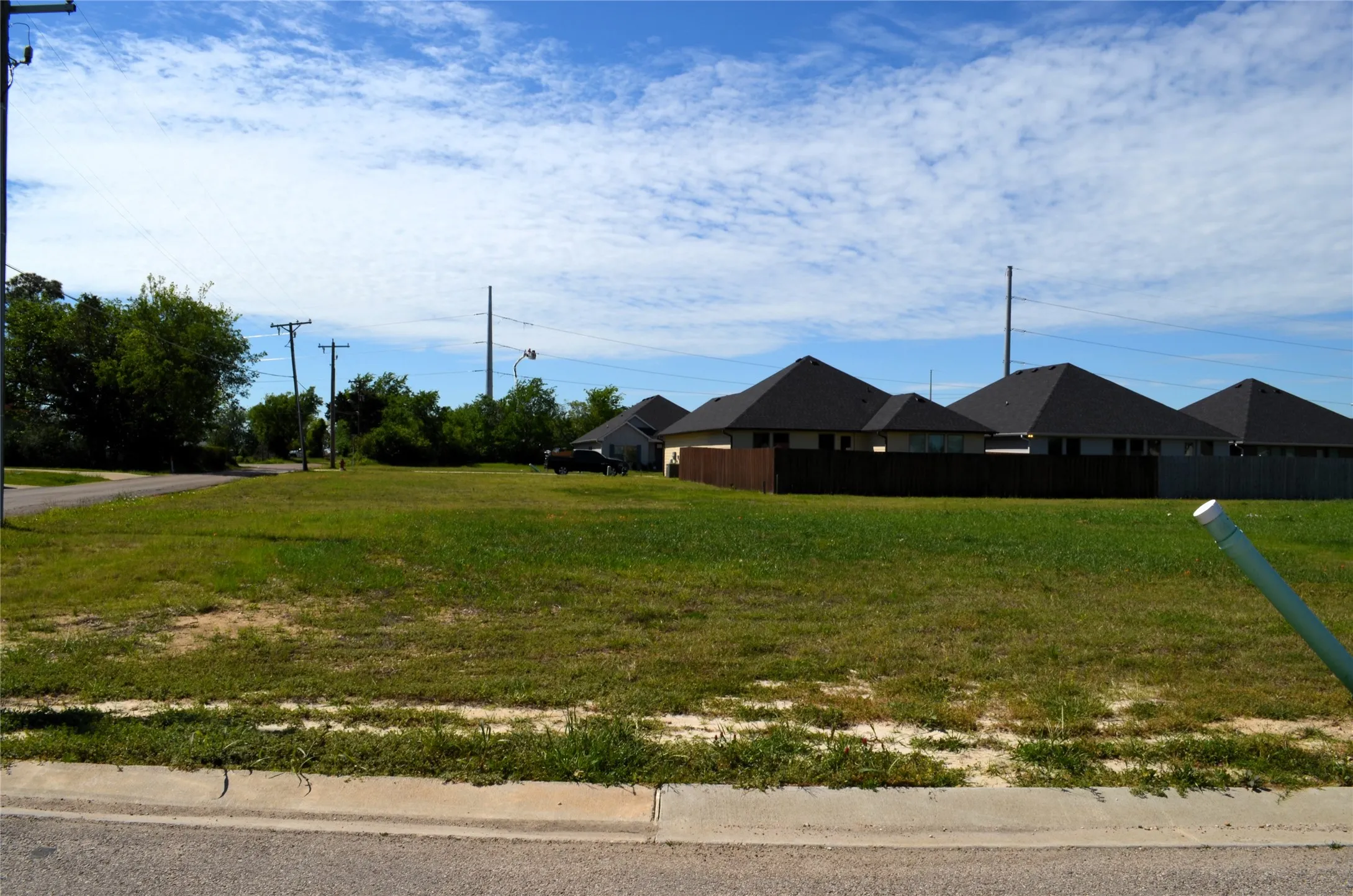 Unimproved Land For Sale in Kaufman County , 303 Preston Road, Mabank, Texas 75147, 0, 0, Garage spaces, 0 Sqft, built in 0, mls#21237824, Real Estate Agent in Mabank, Homes For Sale in Kaufman county, Homes For Sale in Mabank, Realtor in Mabank Texas, Real Estate Brokerage Independent Realty Texas, Luminita Cordes Realtor