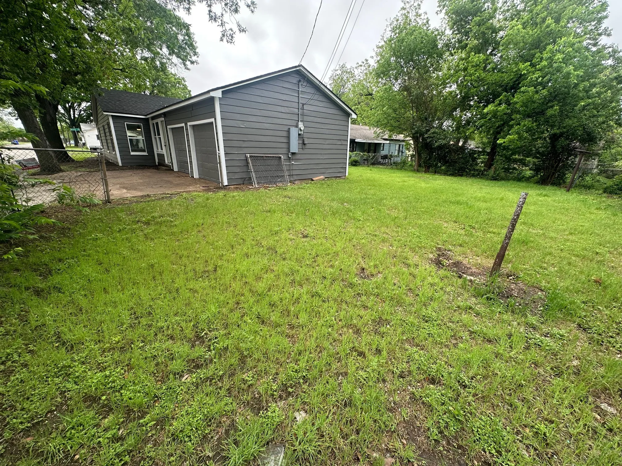 Single Family Residence For Sale in Mc Lennan County , 3401 Windsor Avenue, Waco, Texas 76708, 3 Bedroom, 1 Bathroom, 2 Garage spaces, 1,416 Sqft, built in 1952, mls#21237740, Real Estate Agent in Waco, Homes For Sale in Mc Lennan county, Homes For Sale in Waco, Realtor in Waco Texas, Real Estate Brokerage Independent Realty Texas, Luminita Cordes Realtor