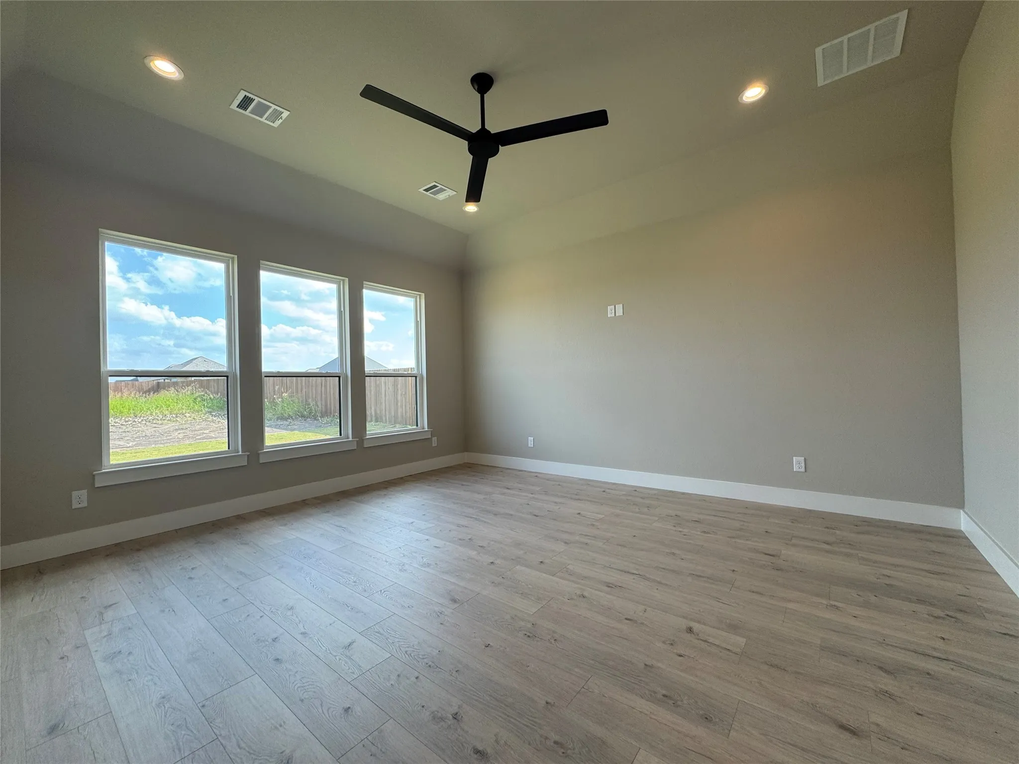 Single Family Residence For Sale in Johnson County , 105 Prairie Wolf, Godley, Texas 76044, 4 Bedroom, 3 Bathroom, 3 Garage spaces, 3,175 Sqft, built in 2026, New Construction - Incomplete, mls#21237855, Real Estate Agent in Godley, Homes For Sale in Johnson county, Homes For Sale in Godley, Realtor in Godley Texas, Real Estate Brokerage Independent Realty Texas, Luminita Cordes Realtor