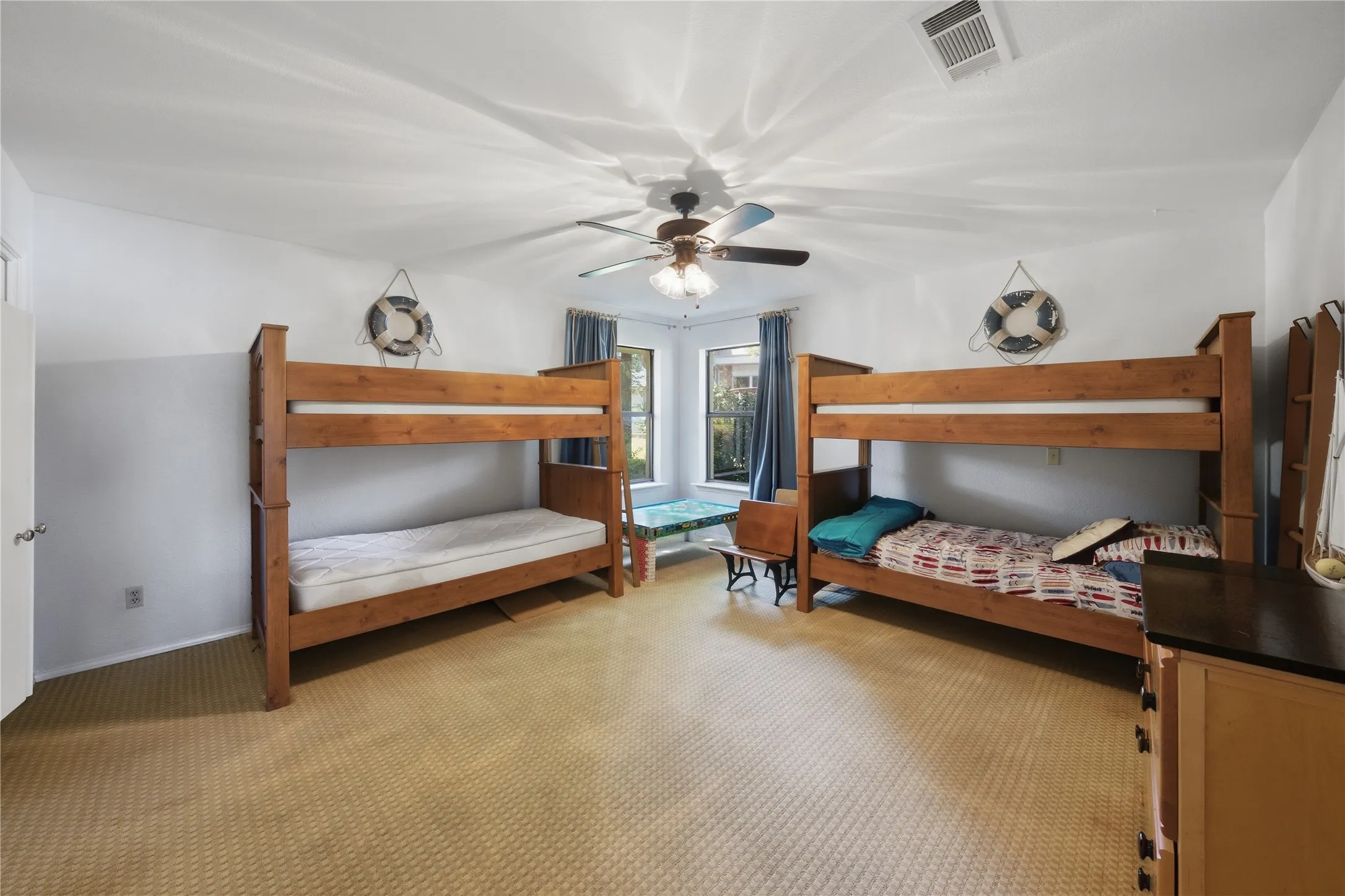 Single Family Residence For Sale in Henderson County , 116 Camino Robles Street, Gun Barrel City, Texas 75156, 3 Bedroom, 3 Bathroom, 2 Garage spaces, 1,872 Sqft, built in 1983, Preowned, mls#21237880, Real Estate Agent in Gun Barrel City, Homes For Sale in Henderson county, Homes For Sale in Gun Barrel City, Realtor in Gun Barrel City Texas, Real Estate Brokerage Independent Realty Texas, Luminita Cordes Realtor