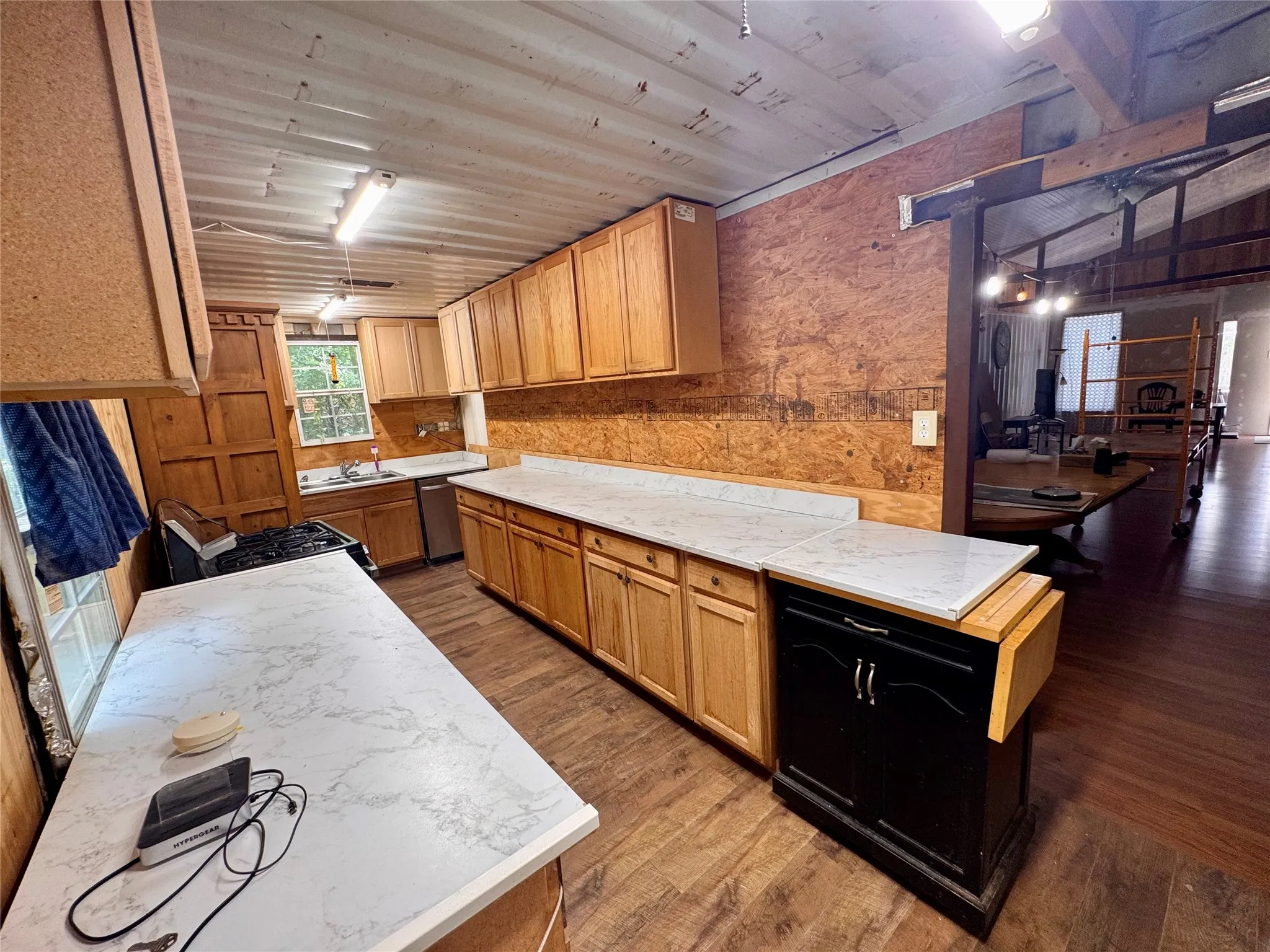 Single Family Residence For Sale in Montague County , 252 Nocona Drive, Nocona, Texas 76255, 3 Bedroom, 2 Bathroom, 2 Garage spaces, 2,240 Sqft, built in 2012, Preowned, mls#21237929, Real Estate Agent in Nocona, Homes For Sale in Montague county, Homes For Sale in Nocona, Realtor in Nocona Texas, Real Estate Brokerage Independent Realty Texas, Luminita Cordes Realtor