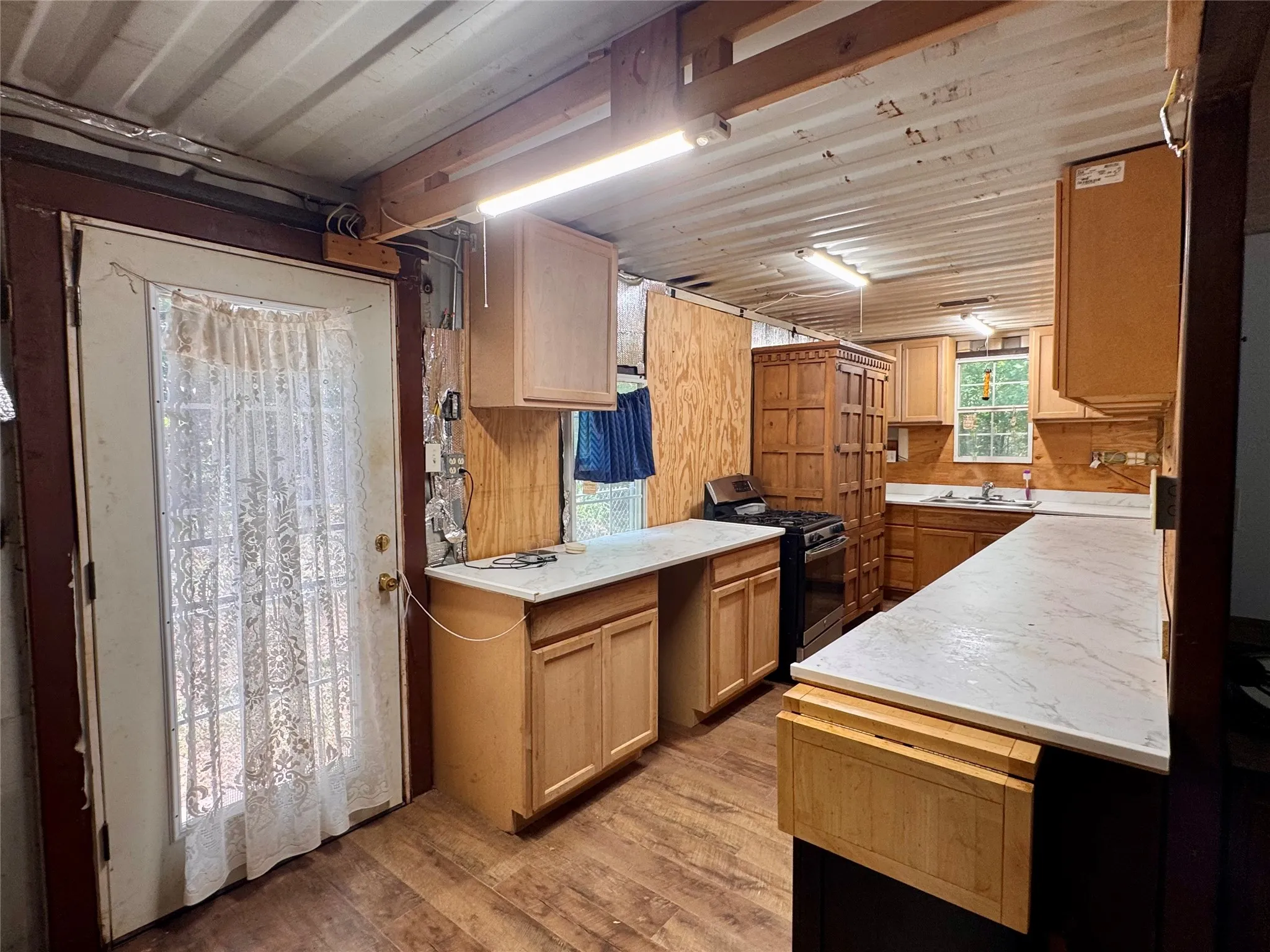 Single Family Residence For Sale in Montague County , 252 Nocona Drive, Nocona, Texas 76255, 3 Bedroom, 2 Bathroom, 2 Garage spaces, 2,240 Sqft, built in 2012, Preowned, mls#21237929, Real Estate Agent in Nocona, Homes For Sale in Montague county, Homes For Sale in Nocona, Realtor in Nocona Texas, Real Estate Brokerage Independent Realty Texas, Luminita Cordes Realtor