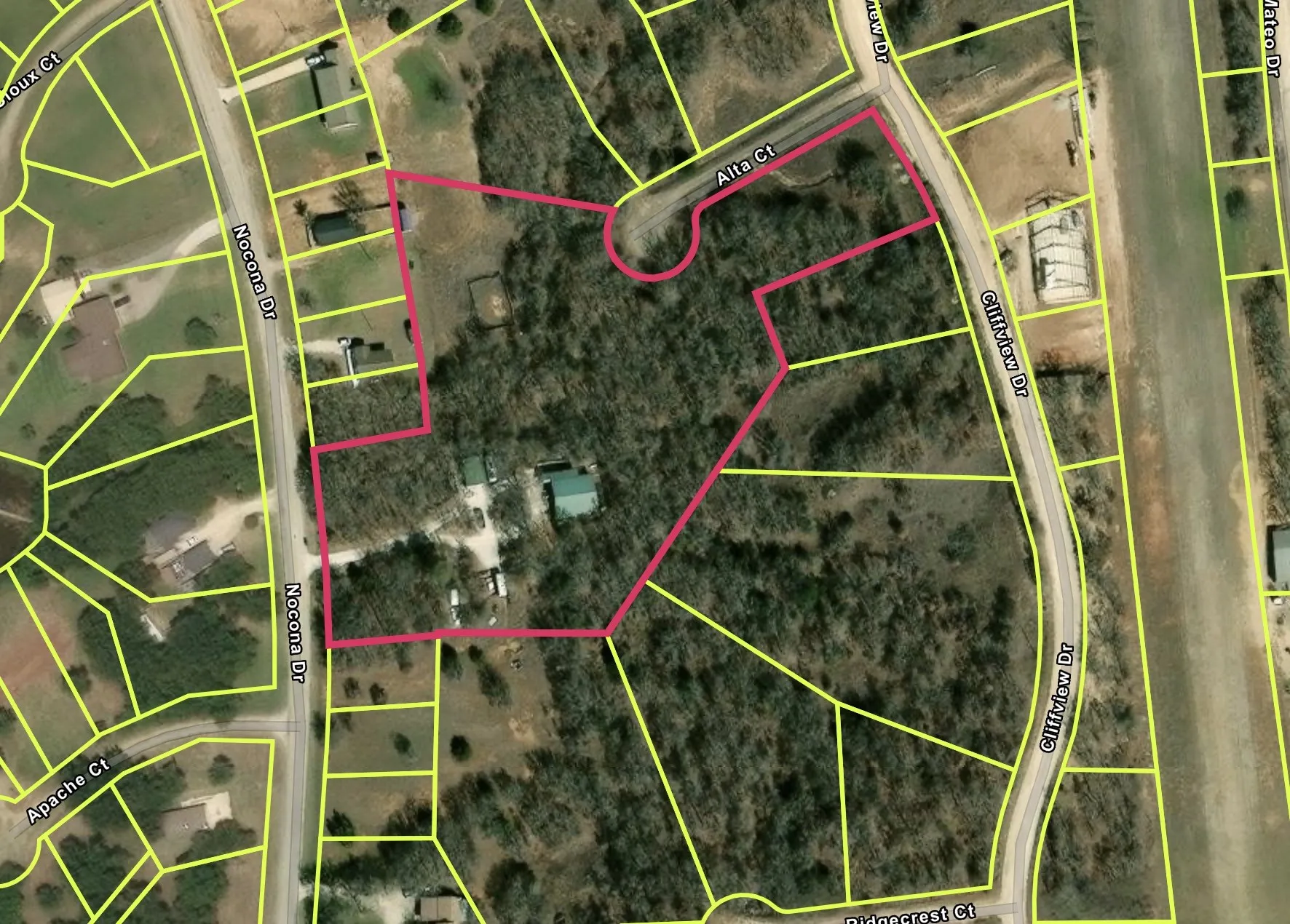 Single Family Residence For Sale in Montague County , 252 Nocona Drive, Nocona, Texas 76255, 3 Bedroom, 2 Bathroom, 2 Garage spaces, 2,240 Sqft, built in 2012, Preowned, mls#21237929, Real Estate Agent in Nocona, Homes For Sale in Montague county, Homes For Sale in Nocona, Realtor in Nocona Texas, Real Estate Brokerage Independent Realty Texas, Luminita Cordes Realtor