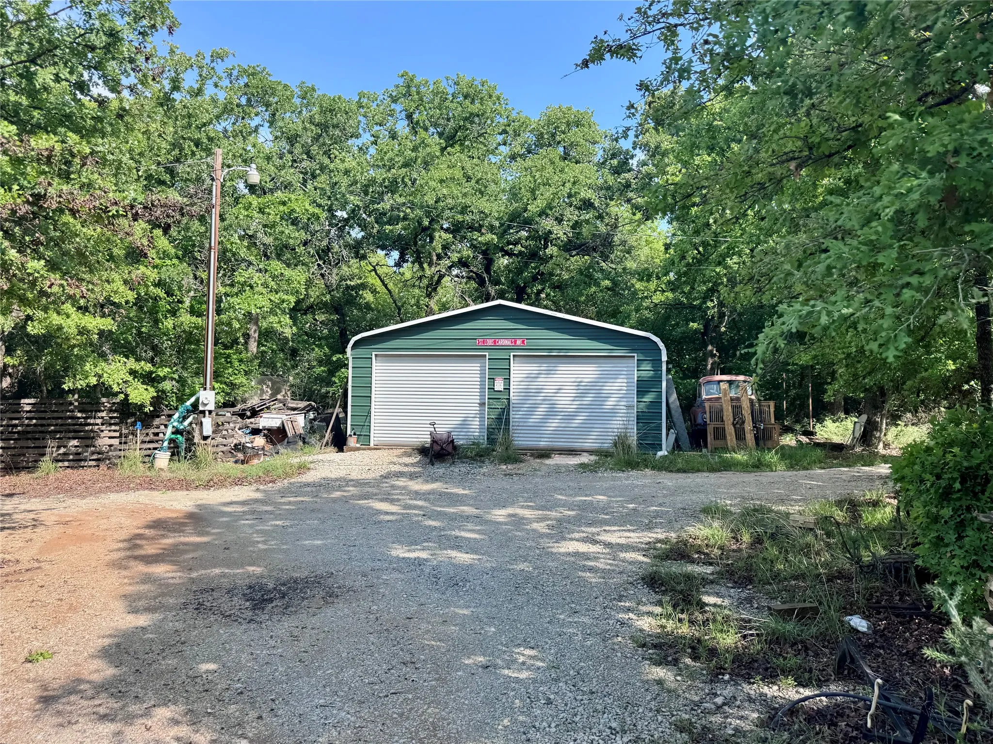 Single Family Residence For Sale in Montague County , 252 Nocona Drive, Nocona, Texas 76255, 3 Bedroom, 2 Bathroom, 2 Garage spaces, 2,240 Sqft, built in 2012, Preowned, mls#21237929, Real Estate Agent in Nocona, Homes For Sale in Montague county, Homes For Sale in Nocona, Realtor in Nocona Texas, Real Estate Brokerage Independent Realty Texas, Luminita Cordes Realtor