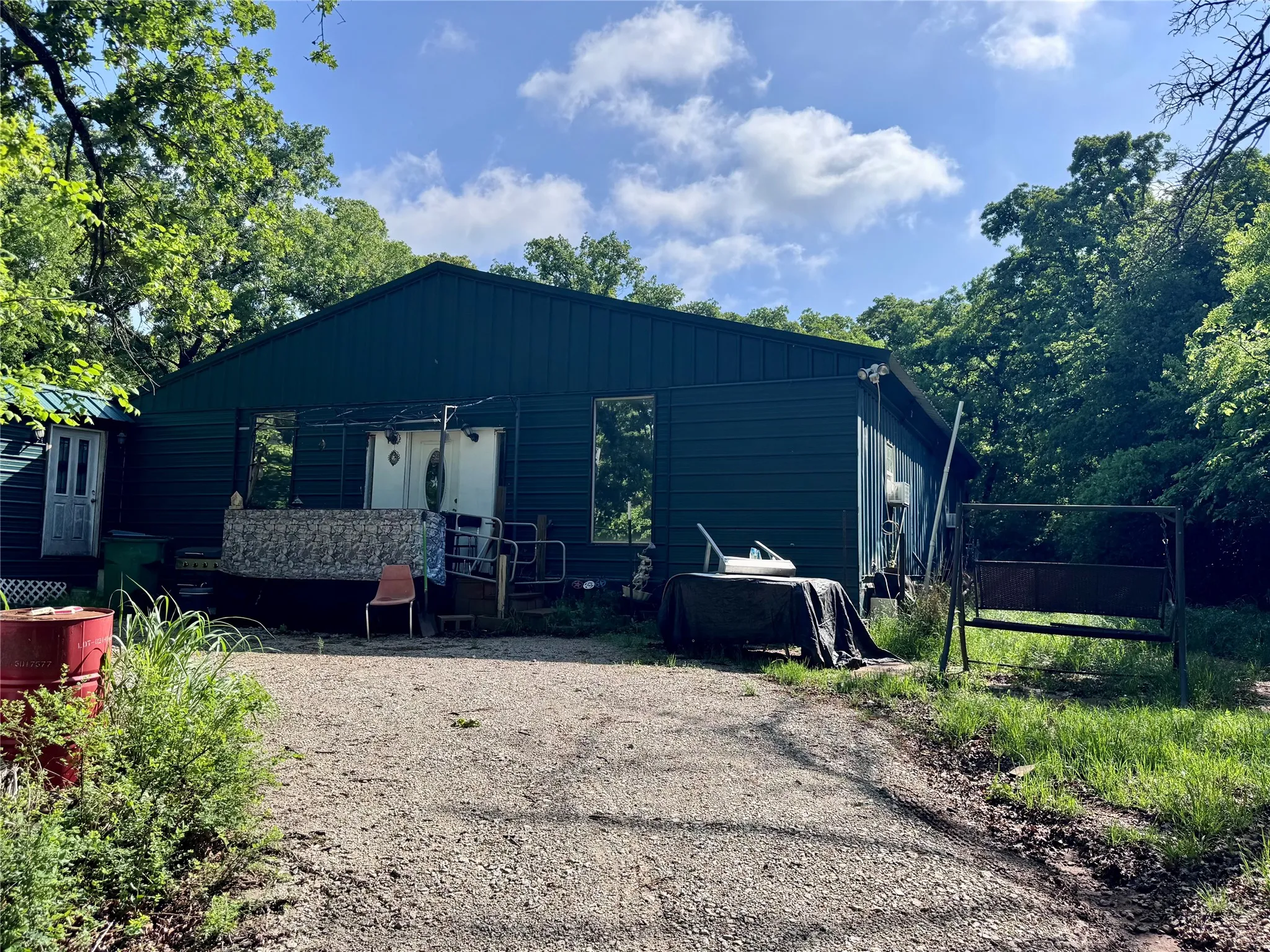 Single Family Residence For Sale in Montague County , 252 Nocona Drive, Nocona, Texas 76255, 3 Bedroom, 2 Bathroom, 2 Garage spaces, 2,240 Sqft, built in 2012, Preowned, mls#21237929, Real Estate Agent in Nocona, Homes For Sale in Montague county, Homes For Sale in Nocona, Realtor in Nocona Texas, Real Estate Brokerage Independent Realty Texas, Luminita Cordes Realtor
