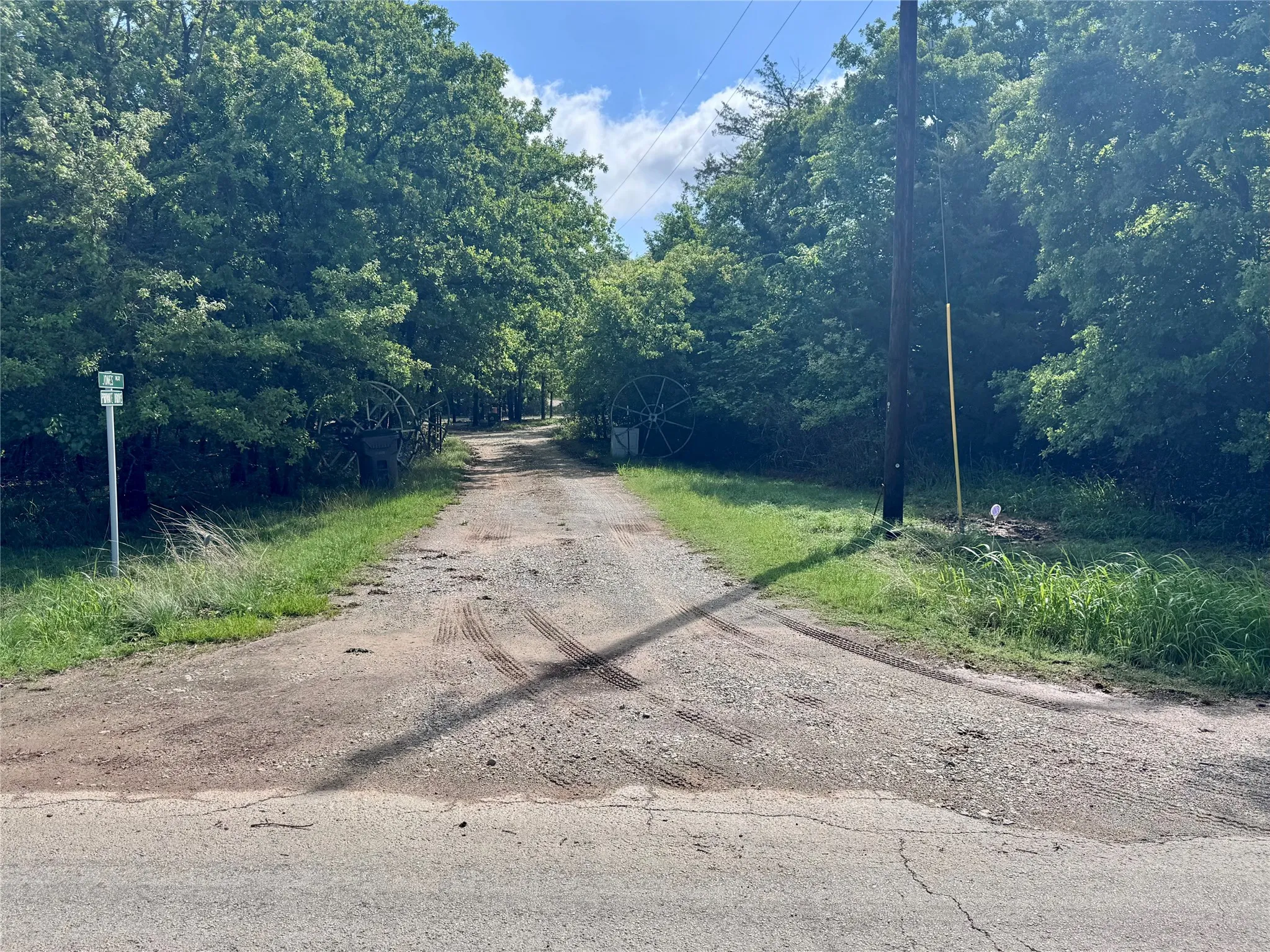 Single Family Residence For Sale in Montague County , 252 Nocona Drive, Nocona, Texas 76255, 3 Bedroom, 2 Bathroom, 2 Garage spaces, 2,240 Sqft, built in 2012, Preowned, mls#21237929, Real Estate Agent in Nocona, Homes For Sale in Montague county, Homes For Sale in Nocona, Realtor in Nocona Texas, Real Estate Brokerage Independent Realty Texas, Luminita Cordes Realtor