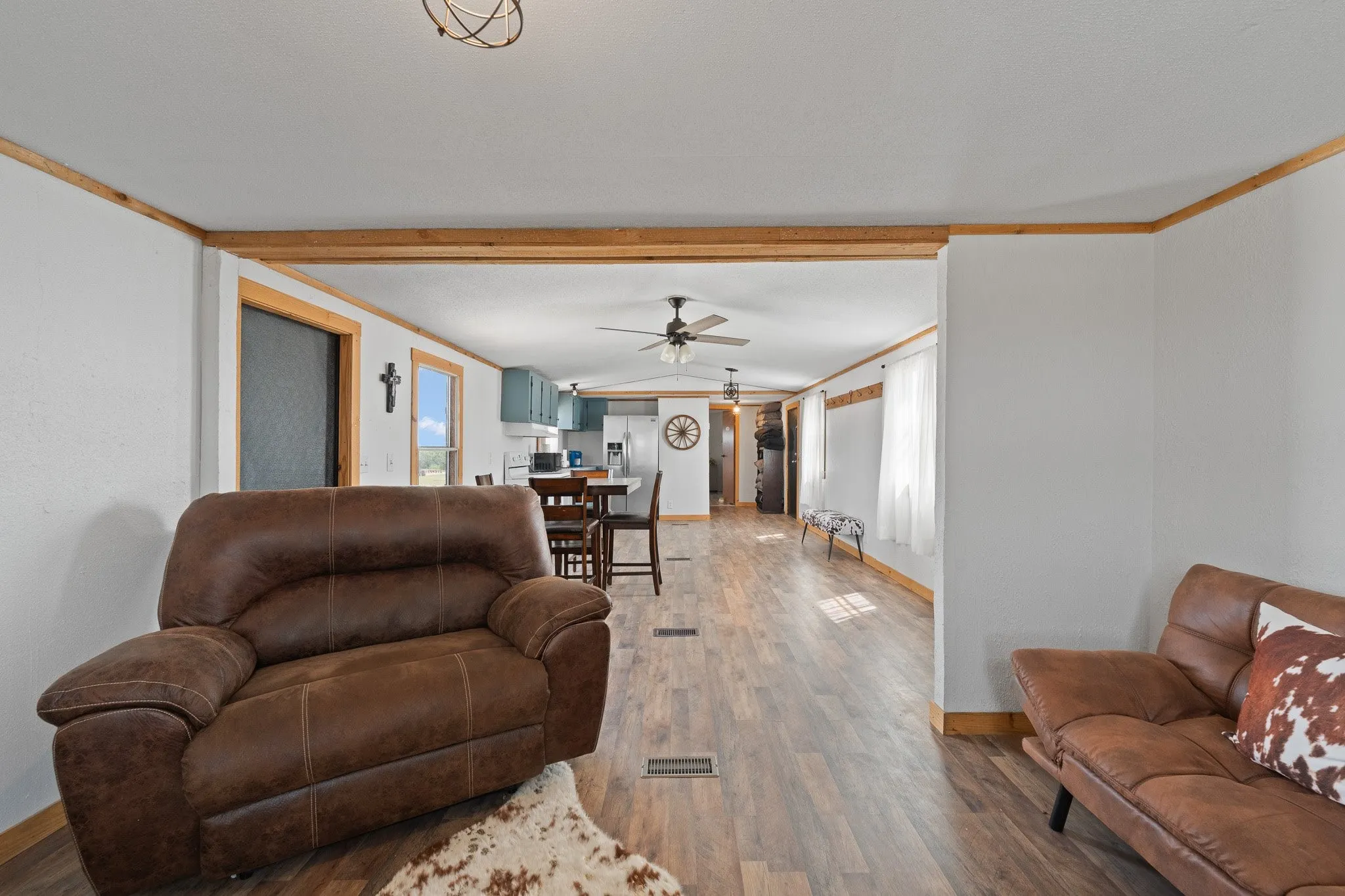 Single Family Residence For Sale in Bosque County , 3119 CR 2730, Glen Rose, Texas 76043, 2 Bedroom, 6 Bathroom, Garage spaces, 3,400 Sqft, built in 2017, Preowned, mls#21237913, Real Estate Agent in Glen Rose, Homes For Sale in Bosque county, Homes For Sale in Glen Rose, Realtor in Glen Rose Texas, Real Estate Brokerage Independent Realty Texas, Luminita Cordes Realtor