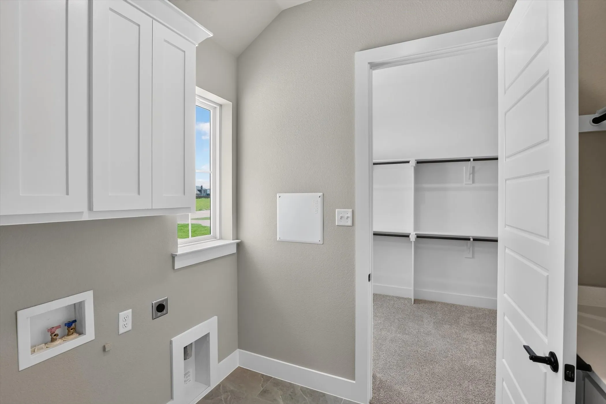 Single Family Residence For Sale in Johnson County , 136 Chapowits, Godley, Texas 76044, 3 Bedroom, 3 Bathroom, 3 Garage spaces, 2,218 Sqft, built in 2026, New Construction - Incomplete, mls#21237943, Real Estate Agent in Godley, Homes For Sale in Johnson county, Homes For Sale in Godley, Realtor in Godley Texas, Real Estate Brokerage Independent Realty Texas, Luminita Cordes Realtor