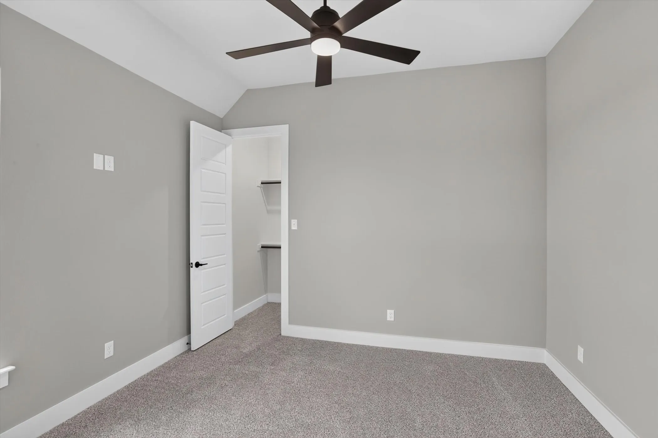 Single Family Residence For Sale in Johnson County , 136 Chapowits, Godley, Texas 76044, 3 Bedroom, 3 Bathroom, 3 Garage spaces, 2,218 Sqft, built in 2026, New Construction - Incomplete, mls#21237943, Real Estate Agent in Godley, Homes For Sale in Johnson county, Homes For Sale in Godley, Realtor in Godley Texas, Real Estate Brokerage Independent Realty Texas, Luminita Cordes Realtor