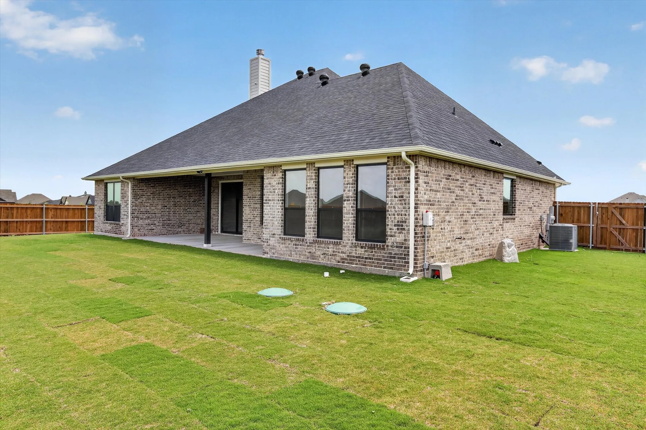Single Family Residence For Sale in Johnson County , 136 Chapowits, Godley, Texas 76044, 3 Bedroom, 3 Bathroom, 3 Garage spaces, 2,218 Sqft, built in 2026, New Construction - Incomplete, mls#21237943, Real Estate Agent in Godley, Homes For Sale in Johnson county, Homes For Sale in Godley, Realtor in Godley Texas, Real Estate Brokerage Independent Realty Texas, Luminita Cordes Realtor