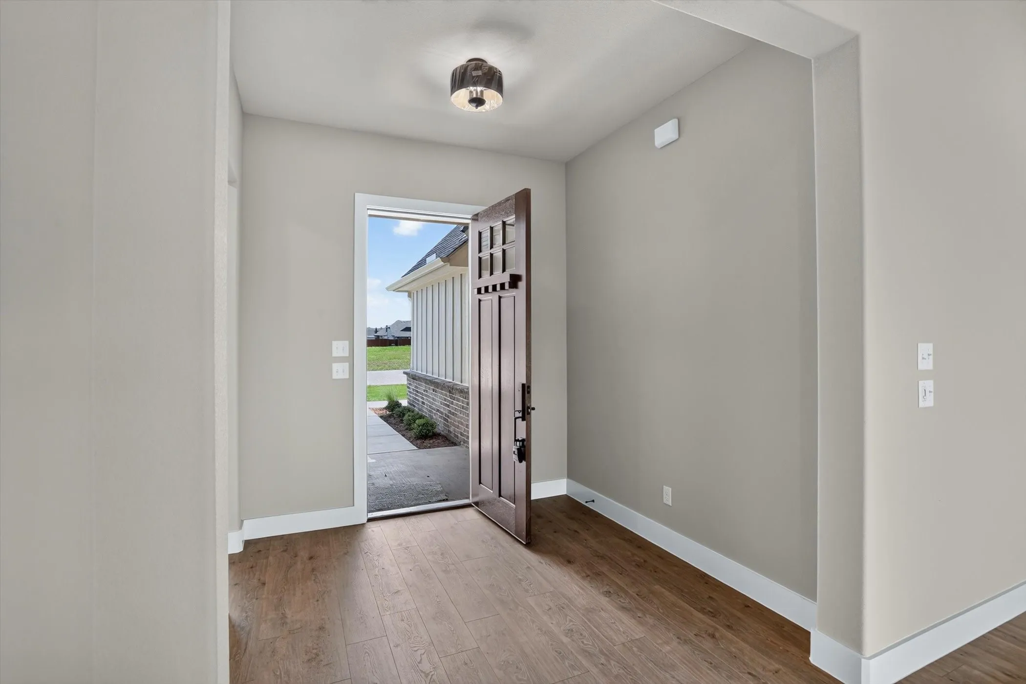Single Family Residence For Sale in Johnson County , 136 Chapowits, Godley, Texas 76044, 3 Bedroom, 3 Bathroom, 3 Garage spaces, 2,218 Sqft, built in 2026, New Construction - Incomplete, mls#21237943, Real Estate Agent in Godley, Homes For Sale in Johnson county, Homes For Sale in Godley, Realtor in Godley Texas, Real Estate Brokerage Independent Realty Texas, Luminita Cordes Realtor
