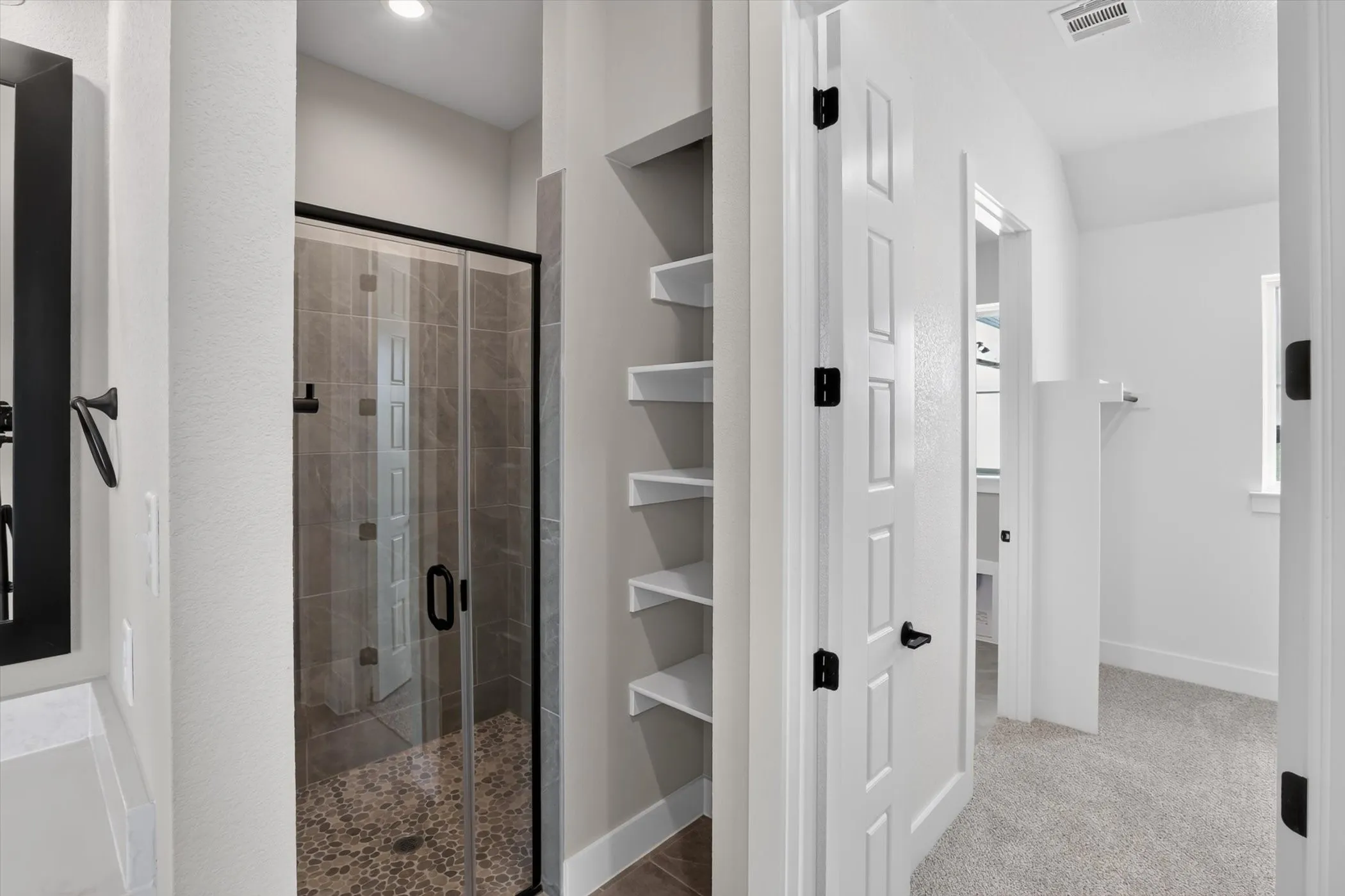 Single Family Residence For Sale in Johnson County , 136 Chapowits, Godley, Texas 76044, 3 Bedroom, 3 Bathroom, 3 Garage spaces, 2,218 Sqft, built in 2026, New Construction - Incomplete, mls#21237943, Real Estate Agent in Godley, Homes For Sale in Johnson county, Homes For Sale in Godley, Realtor in Godley Texas, Real Estate Brokerage Independent Realty Texas, Luminita Cordes Realtor
