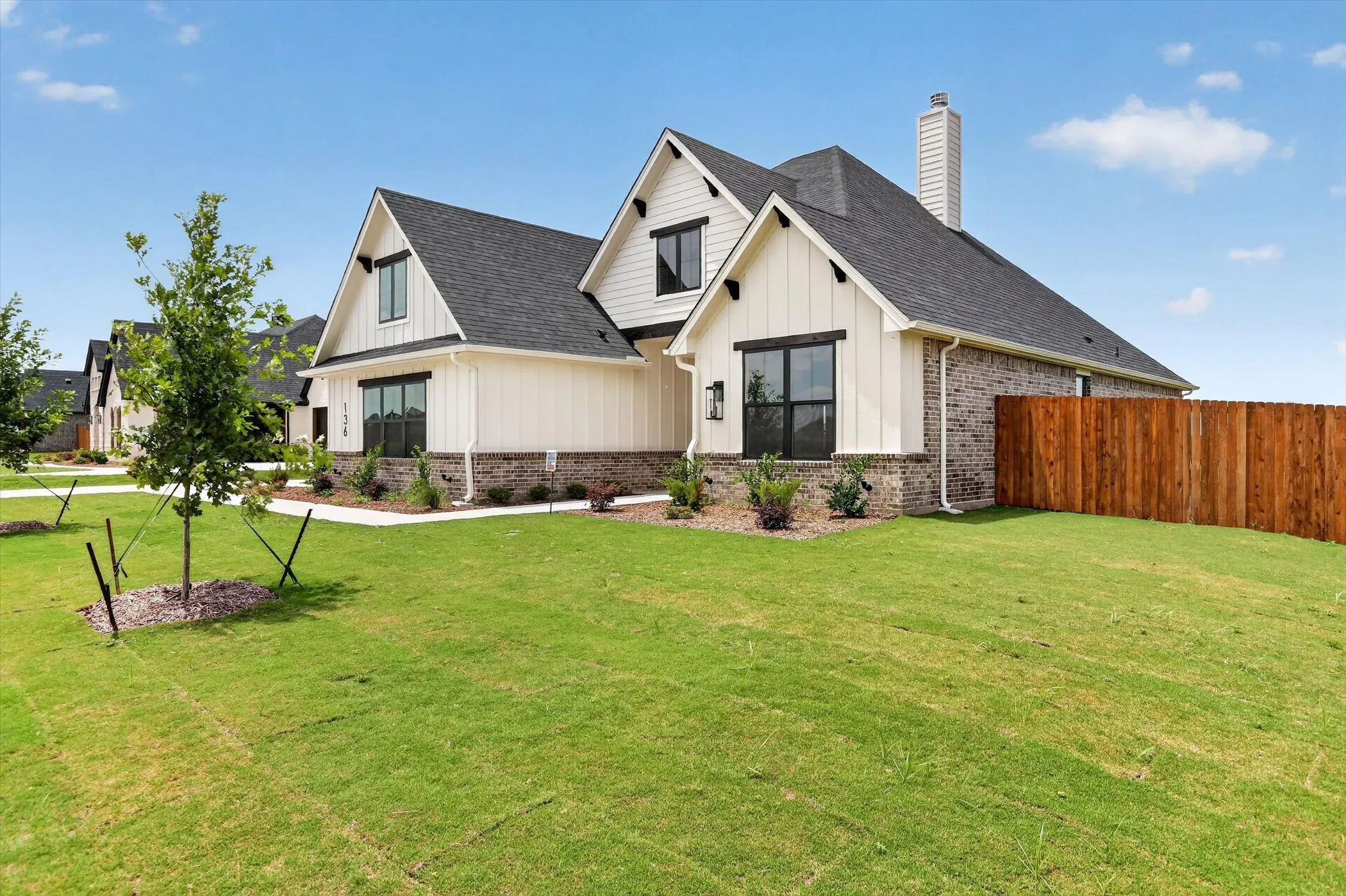 Single Family Residence For Sale in Johnson County , 136 Chapowits, Godley, Texas 76044, 3 Bedroom, 3 Bathroom, 3 Garage spaces, 2,218 Sqft, built in 2026, New Construction - Incomplete, mls#21237943, Real Estate Agent in Godley, Homes For Sale in Johnson county, Homes For Sale in Godley, Realtor in Godley Texas, Real Estate Brokerage Independent Realty Texas, Luminita Cordes Realtor