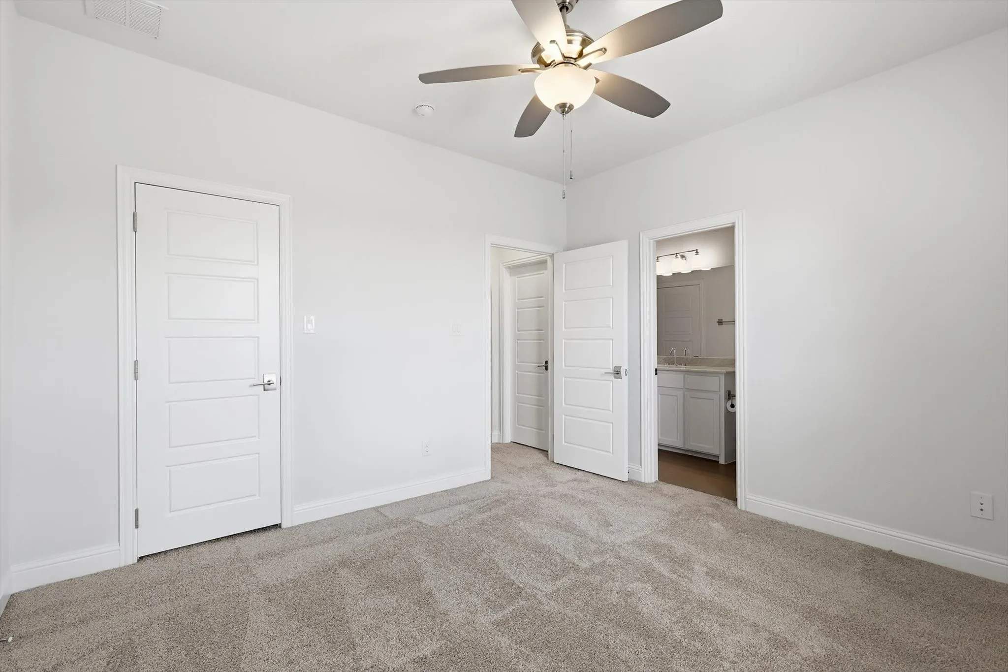 Single Family Residence For Sale in Collin County , 4243 Serenity Trail, Mc Kinney, Texas 75071, 4 Bedrooms, 5 Bathrooms, 3 Garage spaces, 4,504 Sqft, built in 2016, Price $1,150,000, mls#21237462, Real Estate Agent in Mc Kinney, Homes For Sale in Collin county, Homes For Sale in Mc Kinney, Realtor in Mc Kinney Texas, Real Estate Brokerage Independent Realty Texas, Luminita Cordes Realtor