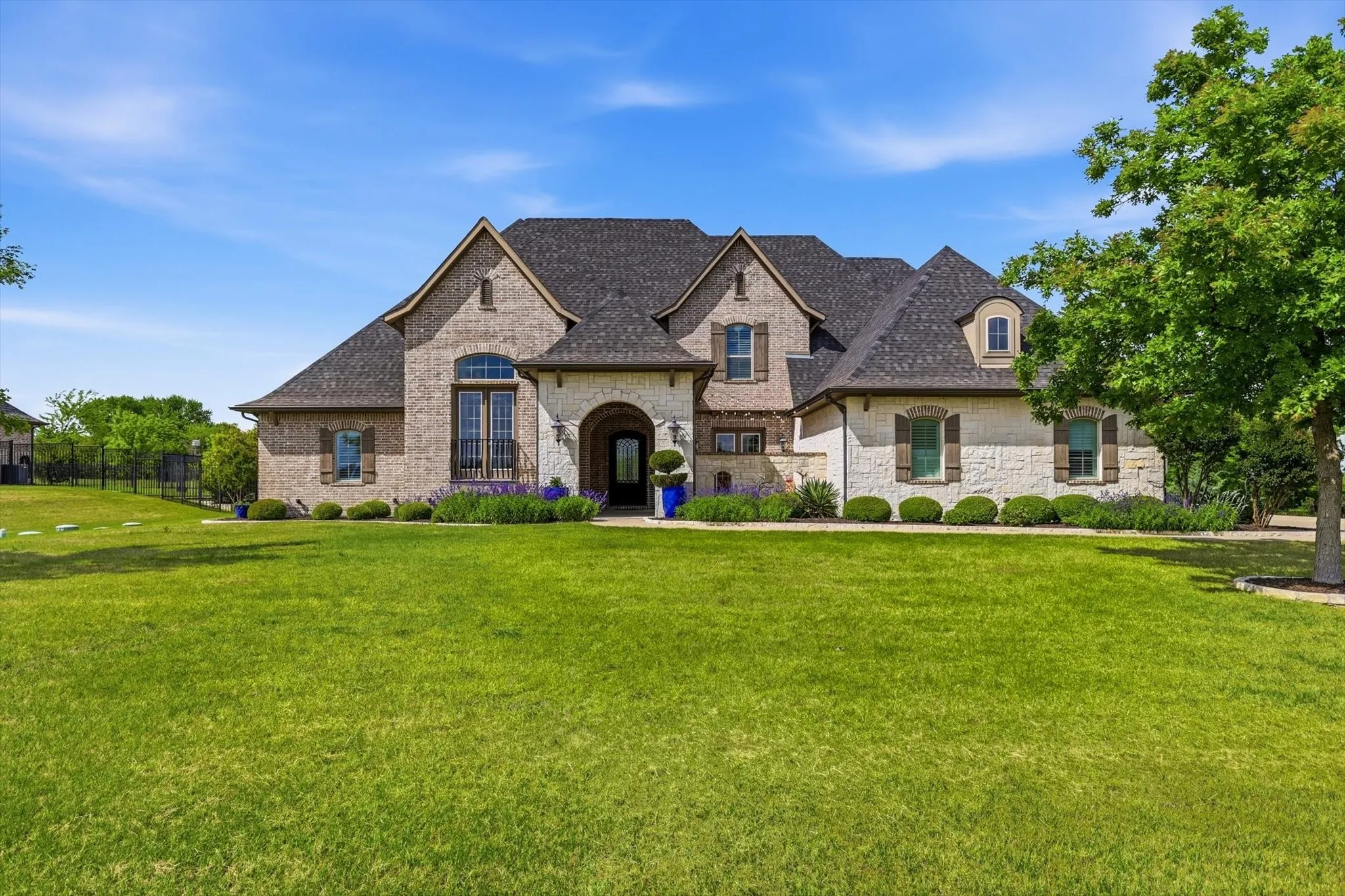 Single Family Residence For Sale in Collin County , 4243 Serenity Trail, Mc Kinney, Texas 75071, 4 Bedrooms, 5 Bathrooms, 3 Garage spaces, 4,504 Sqft, built in 2016, Price $1,150,000, mls#21237462, Real Estate Agent in Mc Kinney, Homes For Sale in Collin county, Homes For Sale in Mc Kinney, Realtor in Mc Kinney Texas, Real Estate Brokerage Independent Realty Texas, Luminita Cordes Realtor