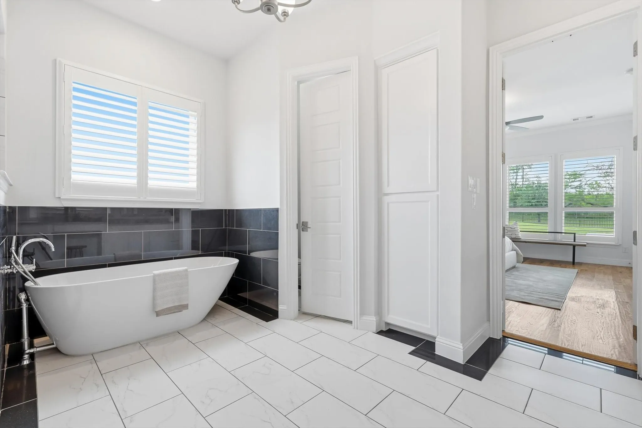 Single Family Residence For Sale in Collin County , 4243 Serenity Trail, Mc Kinney, Texas 75071, 4 Bedrooms, 5 Bathrooms, 3 Garage spaces, 4,504 Sqft, built in 2016, Price $1,150,000, mls#21237462, Real Estate Agent in Mc Kinney, Homes For Sale in Collin county, Homes For Sale in Mc Kinney, Realtor in Mc Kinney Texas, Real Estate Brokerage Independent Realty Texas, Luminita Cordes Realtor