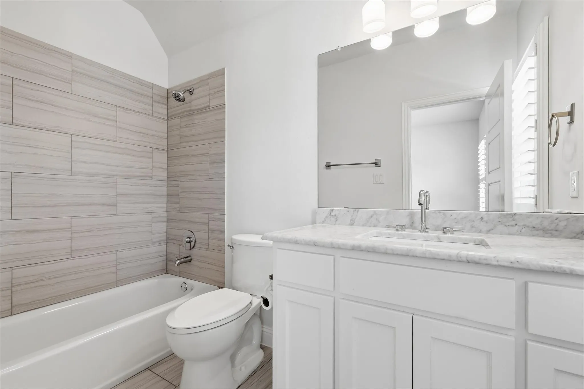 Single Family Residence For Sale in Collin County , 4243 Serenity Trail, Mc Kinney, Texas 75071, 4 Bedrooms, 5 Bathrooms, 3 Garage spaces, 4,504 Sqft, built in 2016, Price $1,150,000, mls#21237462, Real Estate Agent in Mc Kinney, Homes For Sale in Collin county, Homes For Sale in Mc Kinney, Realtor in Mc Kinney Texas, Real Estate Brokerage Independent Realty Texas, Luminita Cordes Realtor