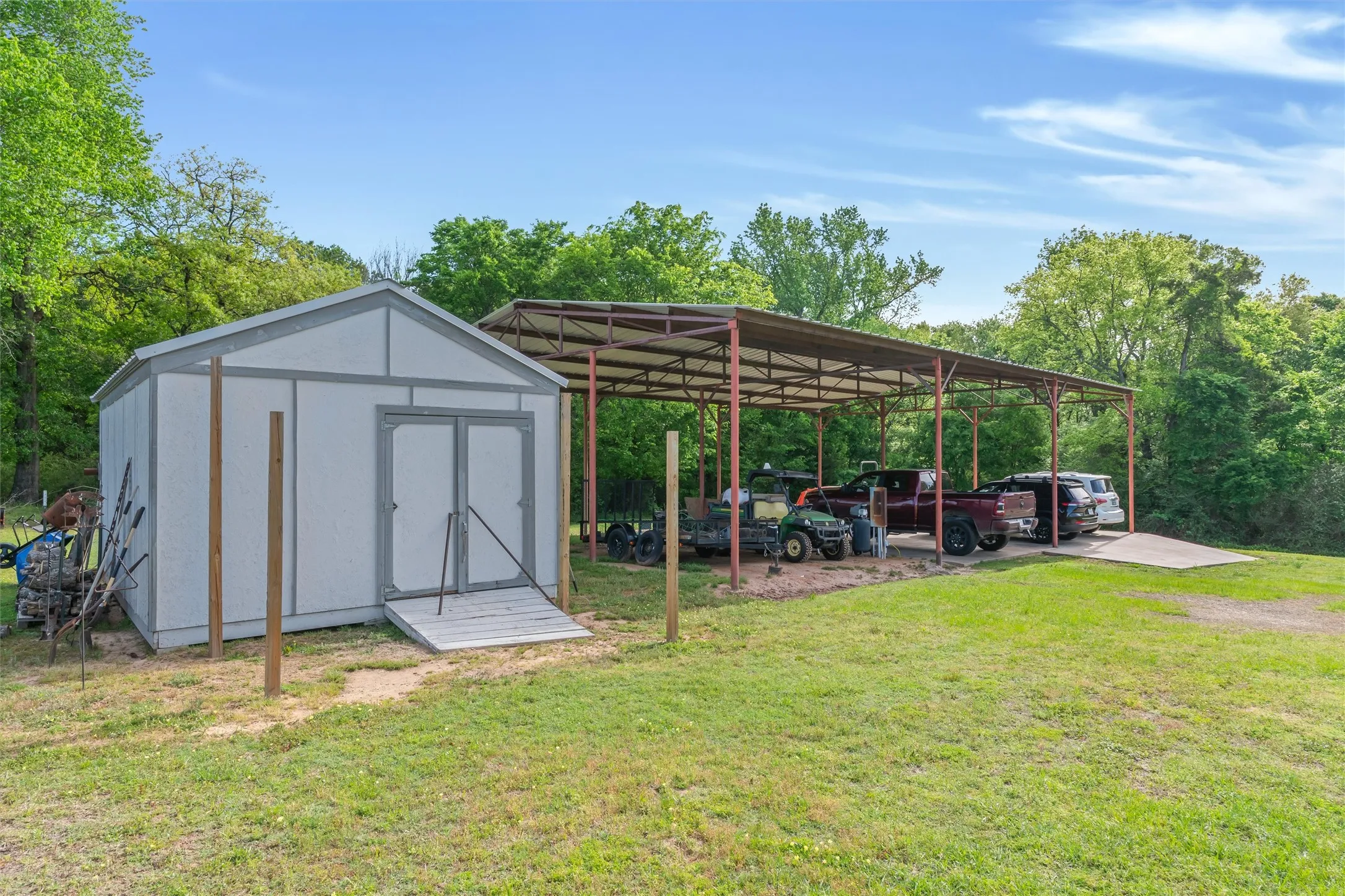 Single Family Residence For Sale in Wood County , 891 County Road 4740, Winnsboro, Texas 75494, 4 Bedroom, 2 Bathroom, Garage spaces, 2,034 Sqft, built in 2012, Price $694,500, mls#21237815, Real Estate Agent in Winnsboro, Homes For Sale in Wood county, Homes For Sale in Winnsboro, Realtor in Winnsboro Texas, Real Estate Brokerage Independent Realty Texas, Luminita Cordes Realtor