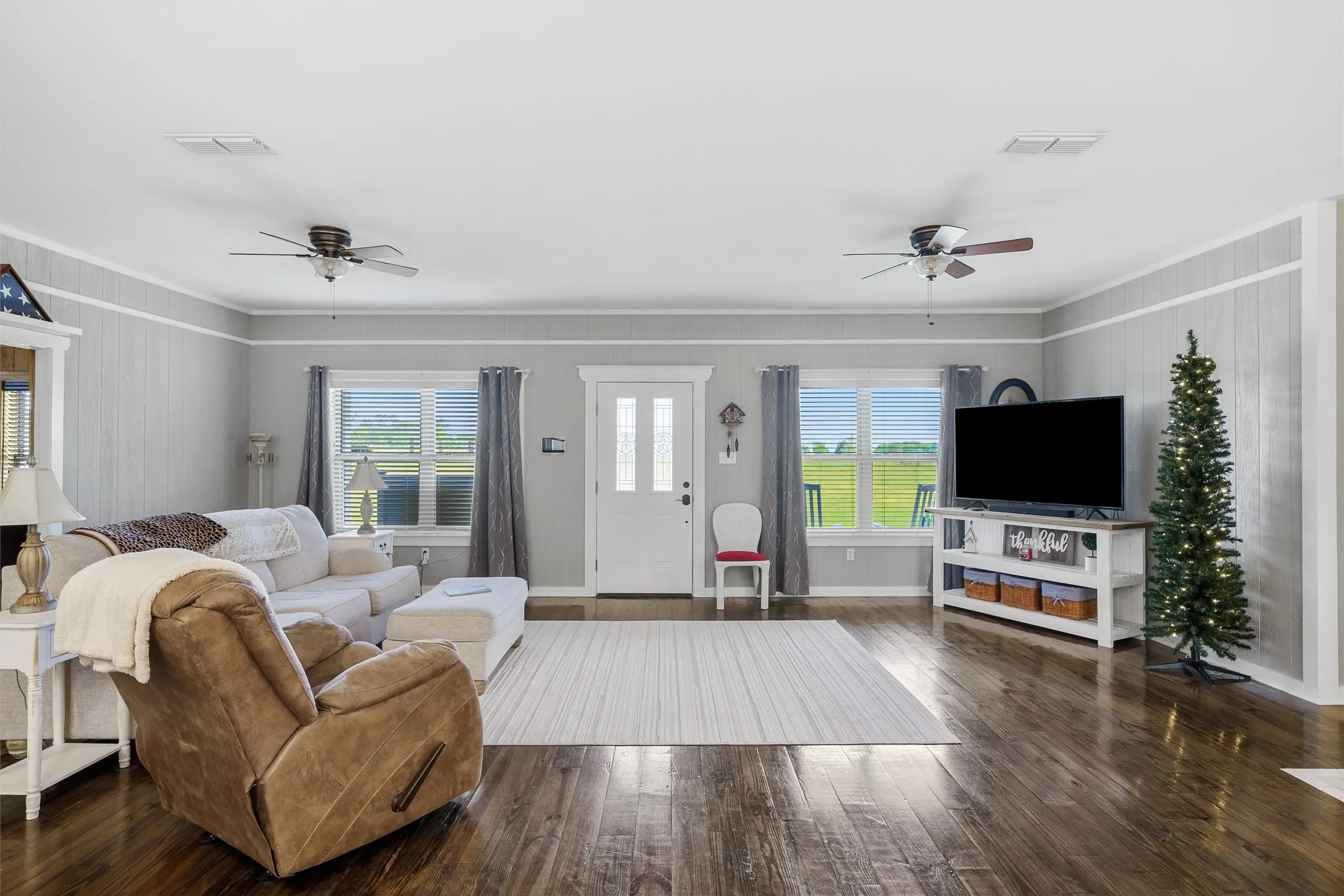Single Family Residence For Sale in Wood County , 891 County Road 4740, Winnsboro, Texas 75494, 4 Bedroom, 2 Bathroom, Garage spaces, 2,034 Sqft, built in 2012, Price $694,500, mls#21237815, Real Estate Agent in Winnsboro, Homes For Sale in Wood county, Homes For Sale in Winnsboro, Realtor in Winnsboro Texas, Real Estate Brokerage Independent Realty Texas, Luminita Cordes Realtor