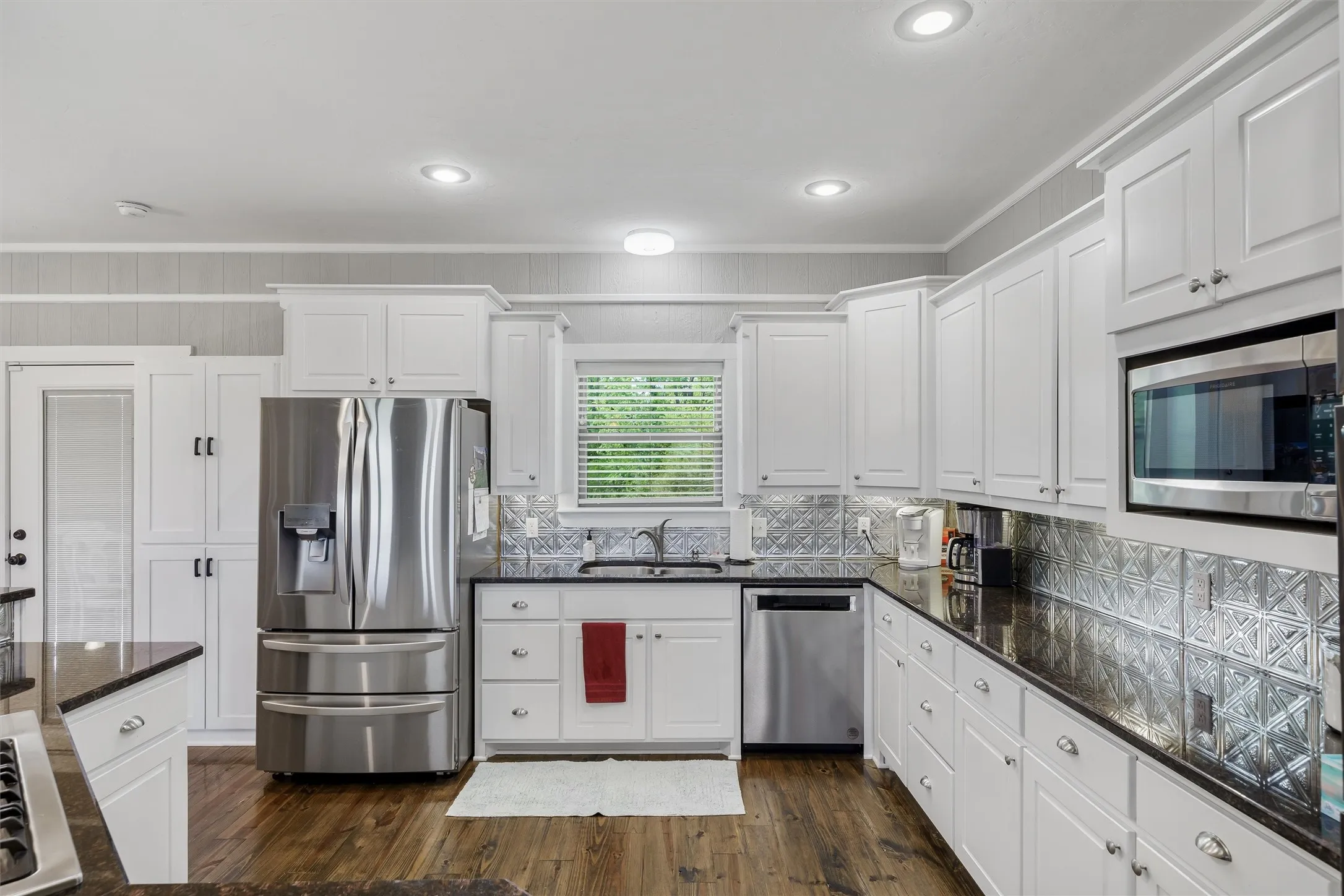 Single Family Residence For Sale in Wood County , 891 County Road 4740, Winnsboro, Texas 75494, 4 Bedroom, 2 Bathroom, Garage spaces, 2,034 Sqft, built in 2012, Price $694,500, mls#21237815, Real Estate Agent in Winnsboro, Homes For Sale in Wood county, Homes For Sale in Winnsboro, Realtor in Winnsboro Texas, Real Estate Brokerage Independent Realty Texas, Luminita Cordes Realtor