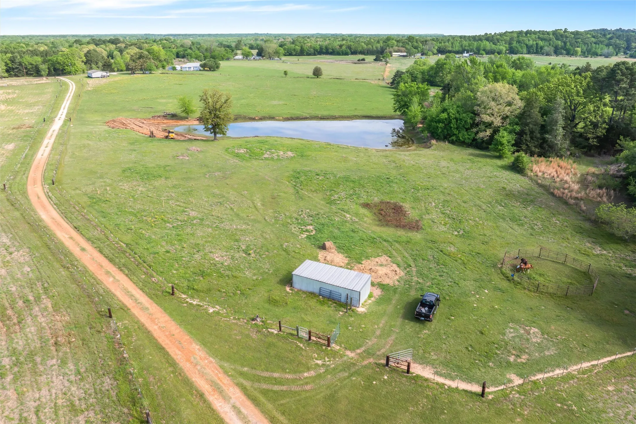 Single Family Residence For Sale in Wood County , 891 County Road 4740, Winnsboro, Texas 75494, 4 Bedroom, 2 Bathroom, Garage spaces, 2,034 Sqft, built in 2012, Price $694,500, mls#21237815, Real Estate Agent in Winnsboro, Homes For Sale in Wood county, Homes For Sale in Winnsboro, Realtor in Winnsboro Texas, Real Estate Brokerage Independent Realty Texas, Luminita Cordes Realtor