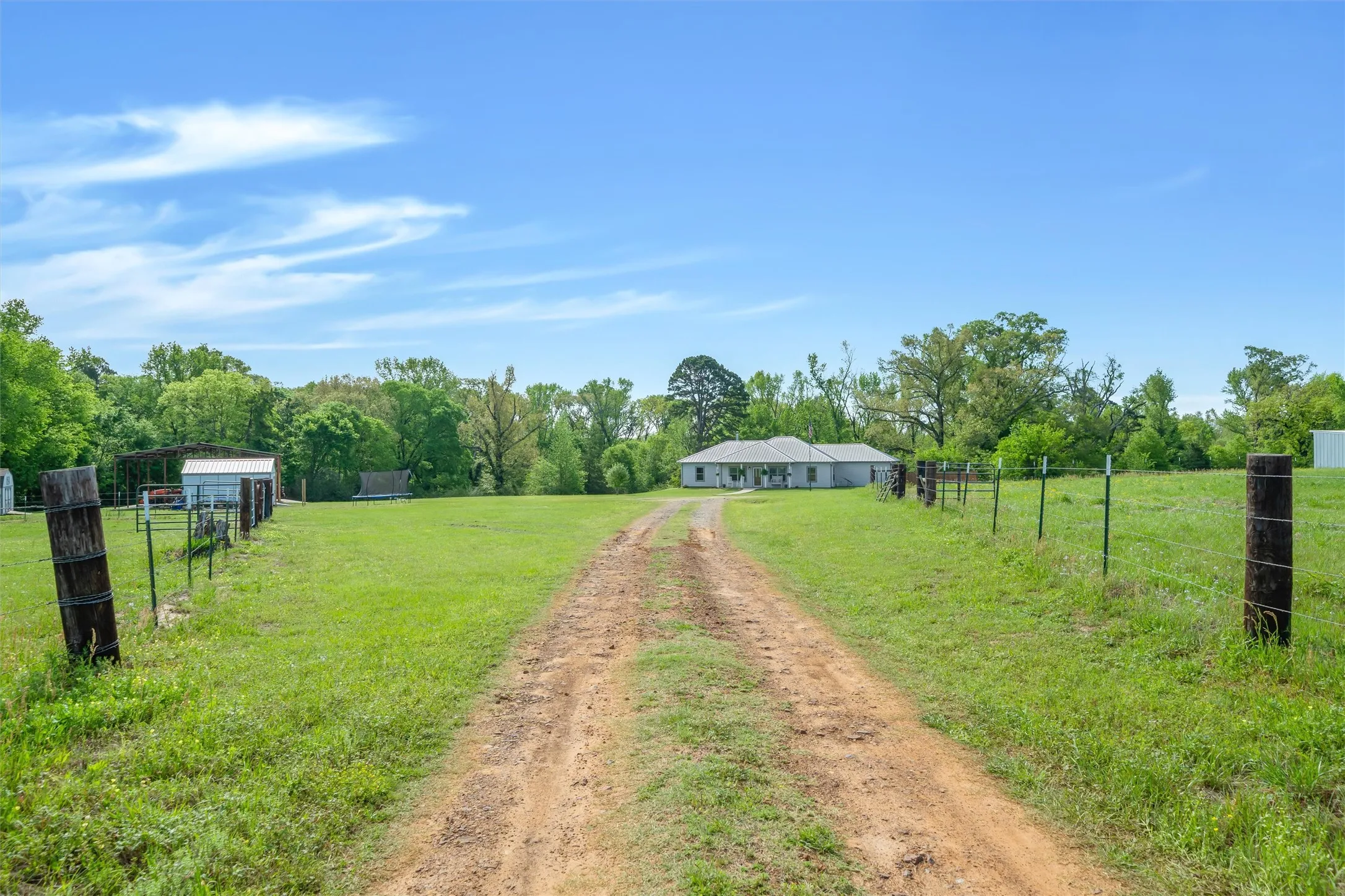 Single Family Residence For Sale in Wood County , 891 County Road 4740, Winnsboro, Texas 75494, 4 Bedroom, 2 Bathroom, Garage spaces, 2,034 Sqft, built in 2012, Price $694,500, mls#21237815, Real Estate Agent in Winnsboro, Homes For Sale in Wood county, Homes For Sale in Winnsboro, Realtor in Winnsboro Texas, Real Estate Brokerage Independent Realty Texas, Luminita Cordes Realtor