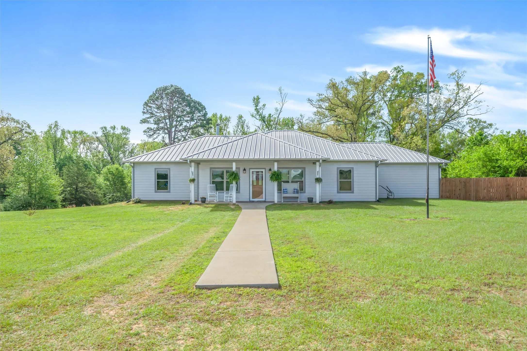 Single Family Residence For Sale in Wood County , 891 County Road 4740, Winnsboro, Texas 75494, 4 Bedroom, 2 Bathroom, Garage spaces, 2,034 Sqft, built in 2012, Price $694,500, mls#21237815, Real Estate Agent in Winnsboro, Homes For Sale in Wood county, Homes For Sale in Winnsboro, Realtor in Winnsboro Texas, Real Estate Brokerage Independent Realty Texas, Luminita Cordes Realtor