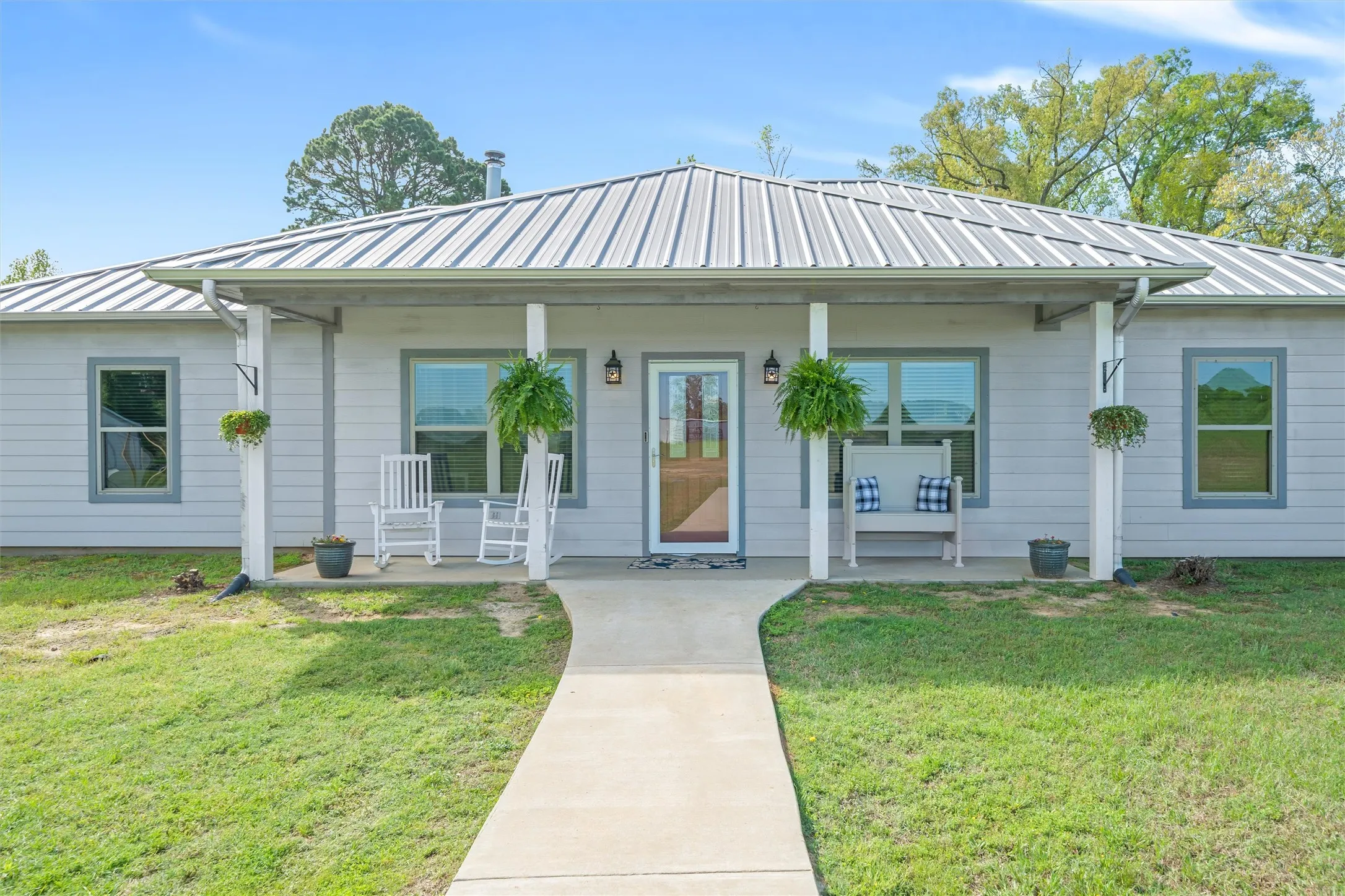 Single Family Residence For Sale in Wood County , 891 County Road 4740, Winnsboro, Texas 75494, 4 Bedroom, 2 Bathroom, Garage spaces, 2,034 Sqft, built in 2012, Price $694,500, mls#21237815, Real Estate Agent in Winnsboro, Homes For Sale in Wood county, Homes For Sale in Winnsboro, Realtor in Winnsboro Texas, Real Estate Brokerage Independent Realty Texas, Luminita Cordes Realtor