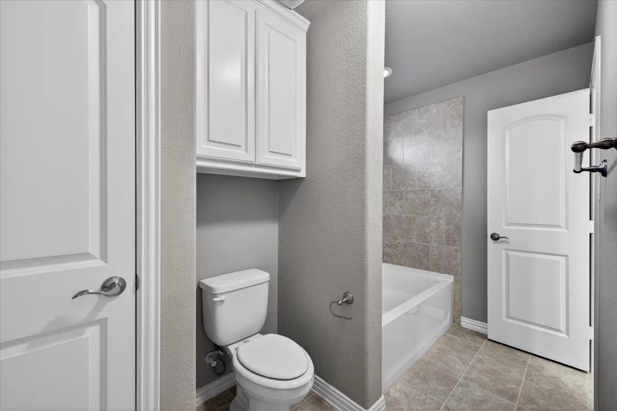 Jack-n-jill bathroom upstairs
